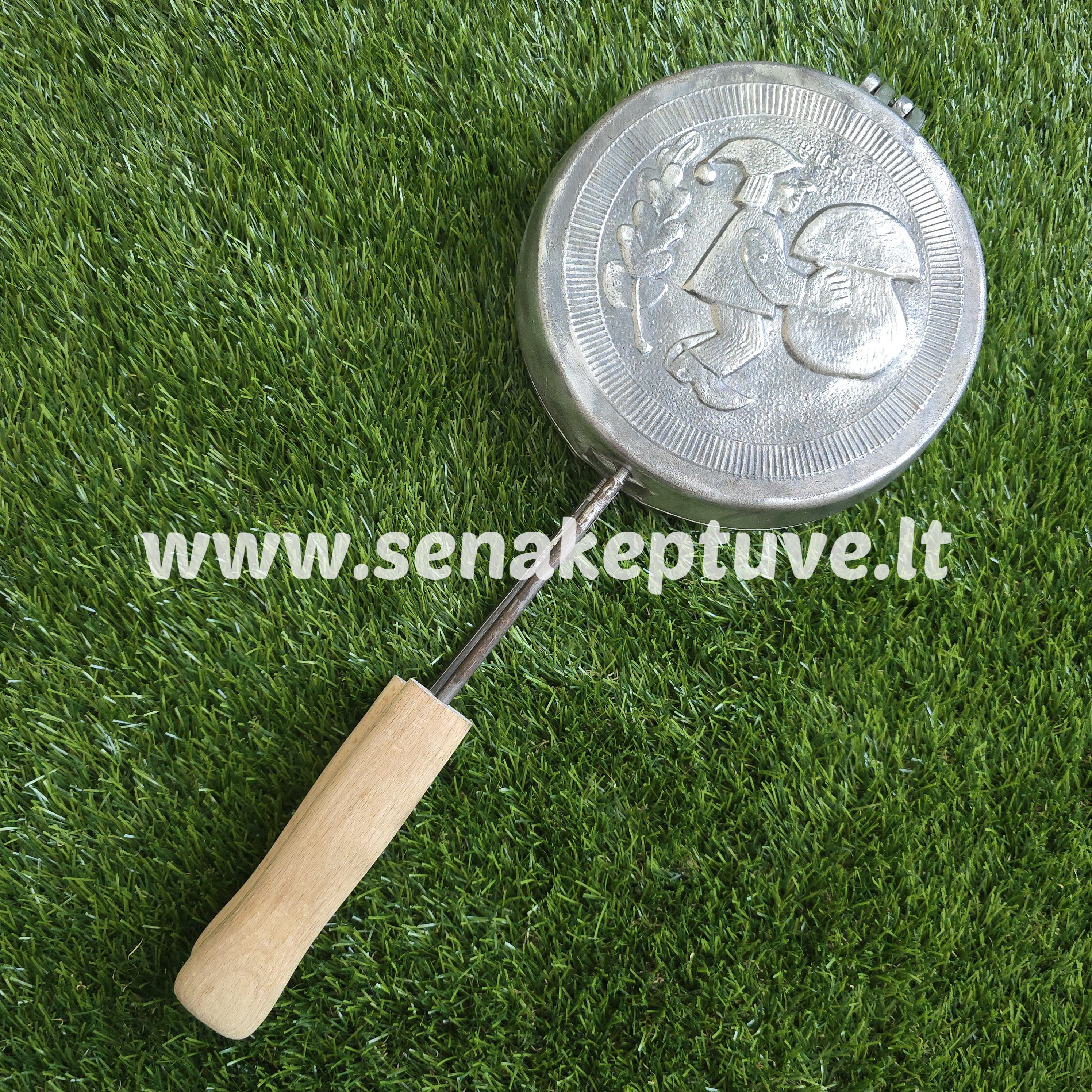 Senovinė grybukų keptuvė