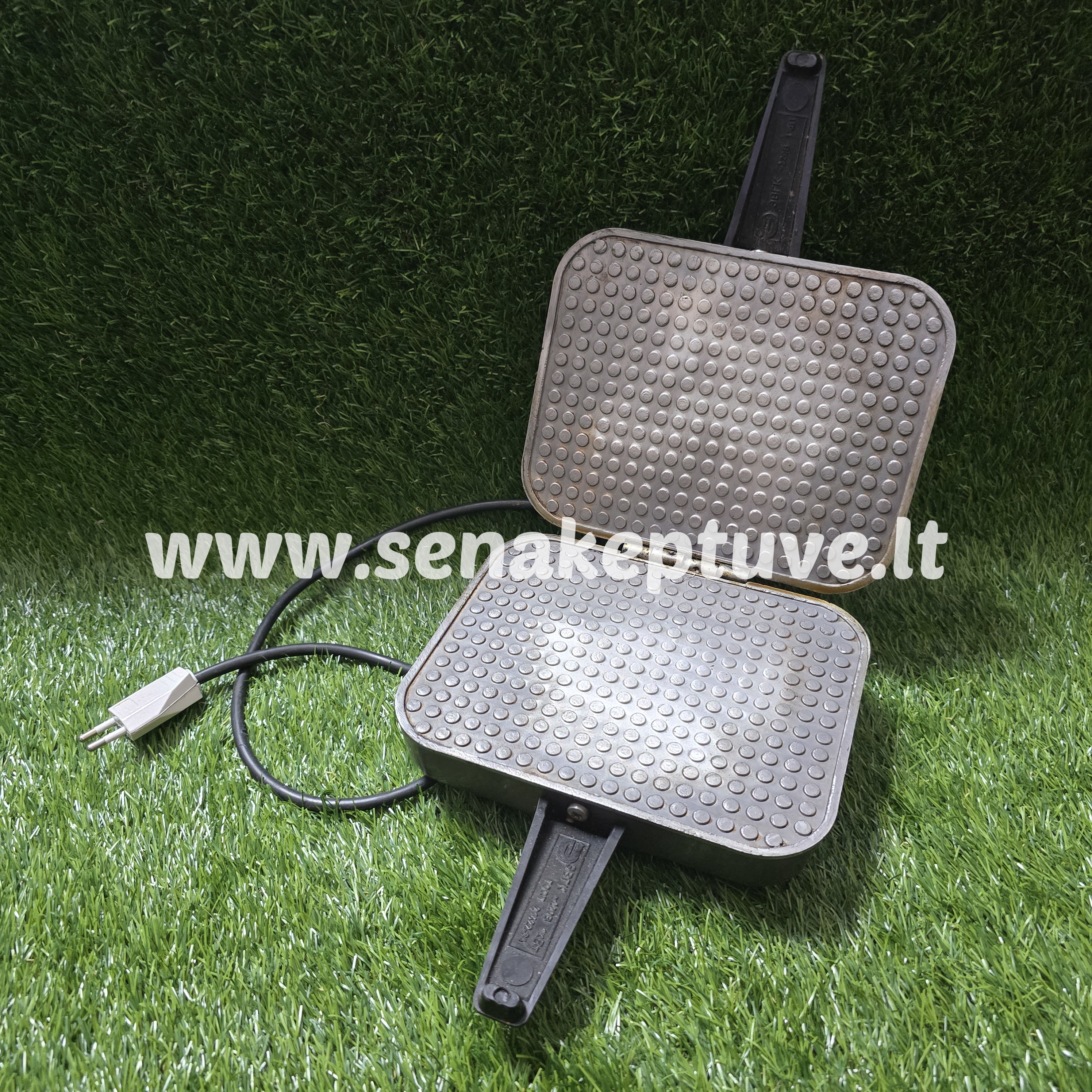 Senovinė elektrinė vaflinė su laidu (išskirtinė išorės spalva)