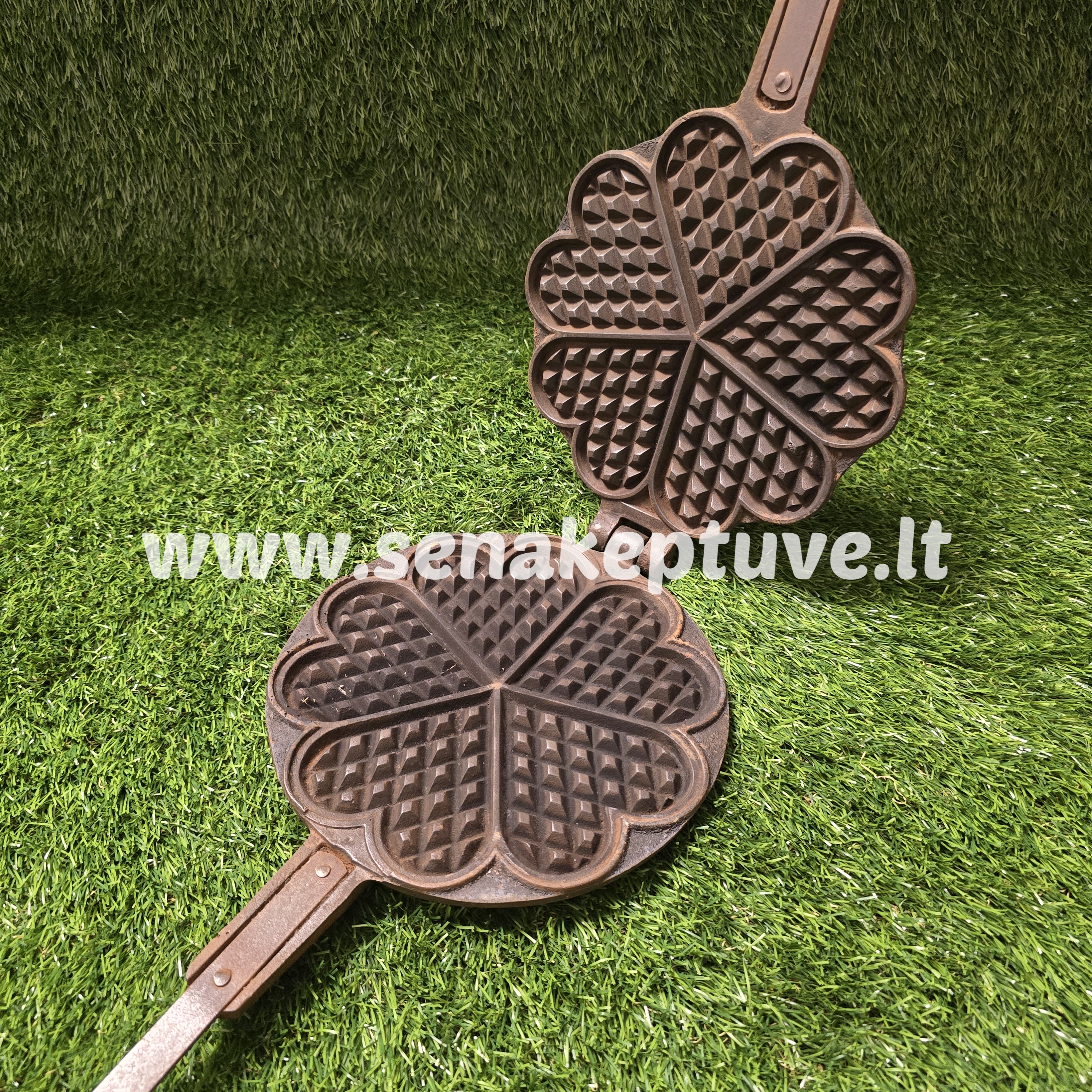 Senovinė ketaus čirvinių blynų keptuvė