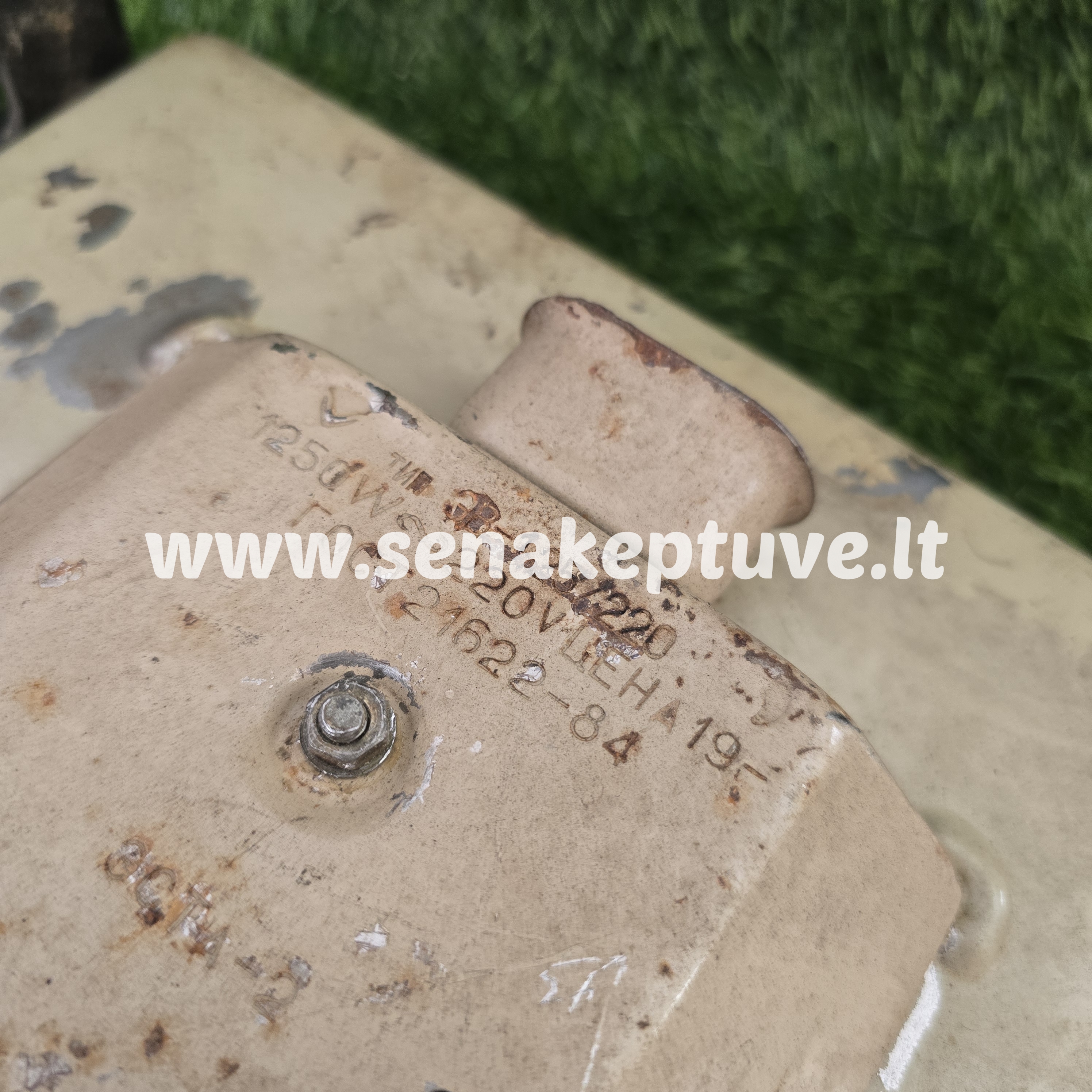 Senovinė elektrinė vaflinė su laidu ploniems vafliams