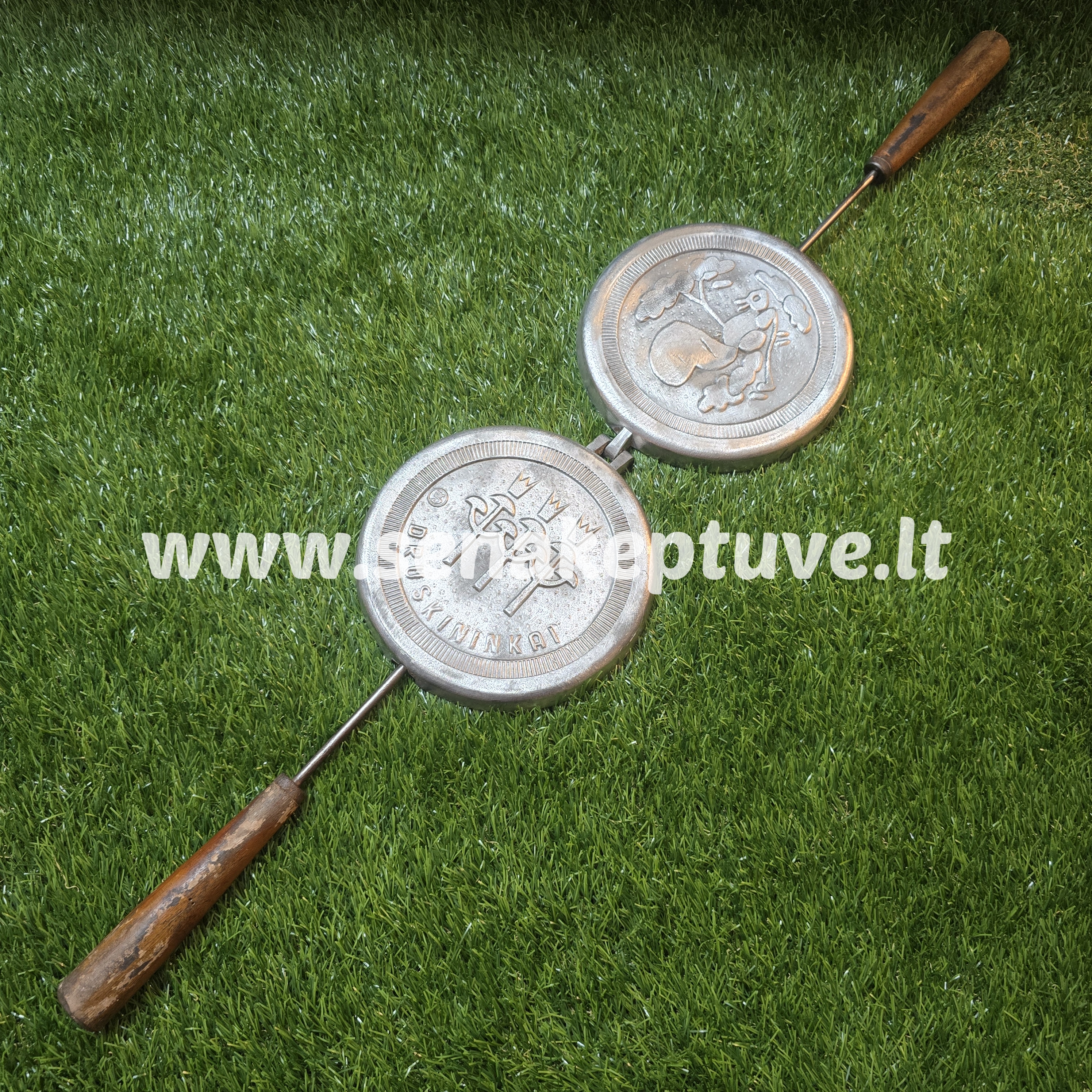 Senovinė voveraičių keptuvė