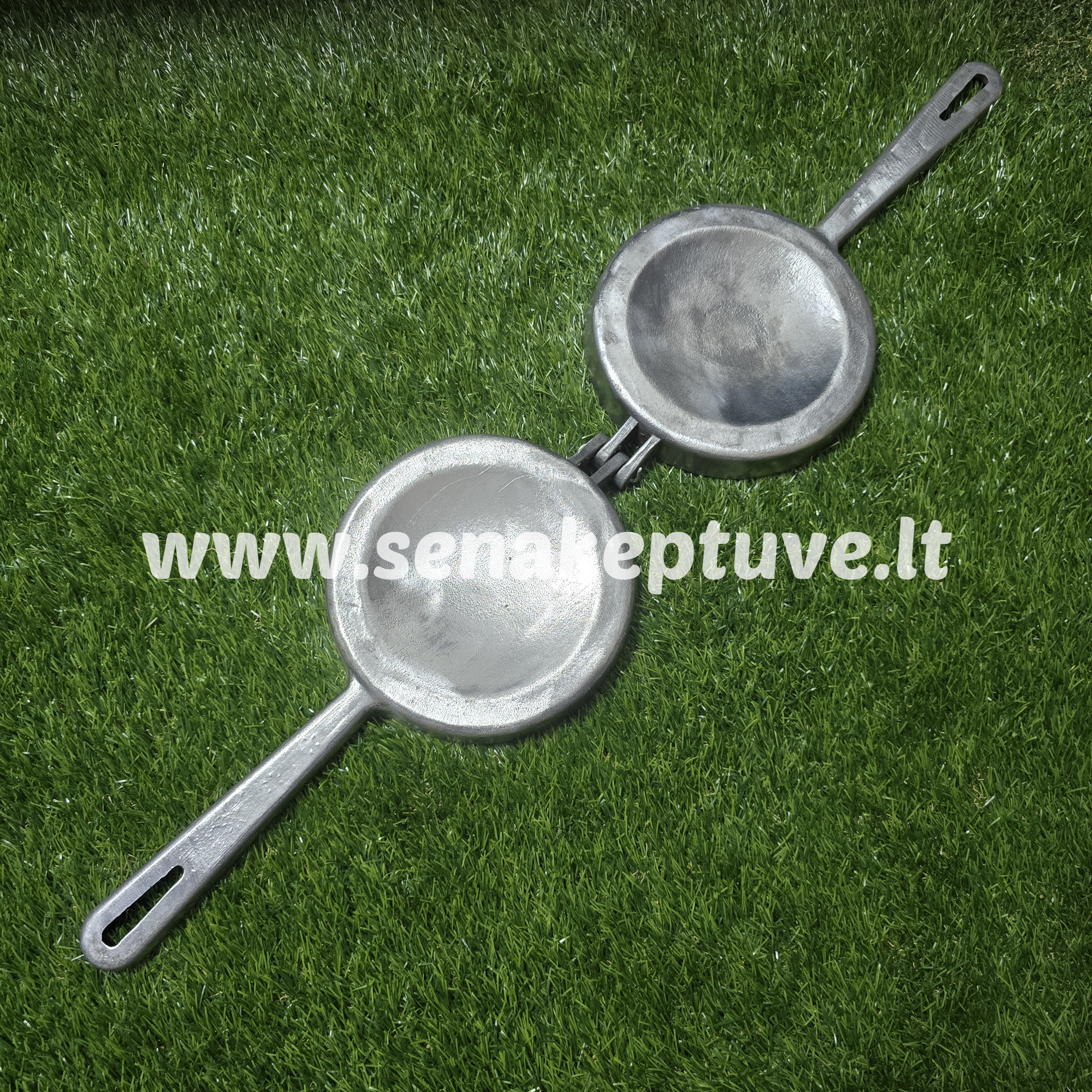 Senovinė grybukų keptuvė