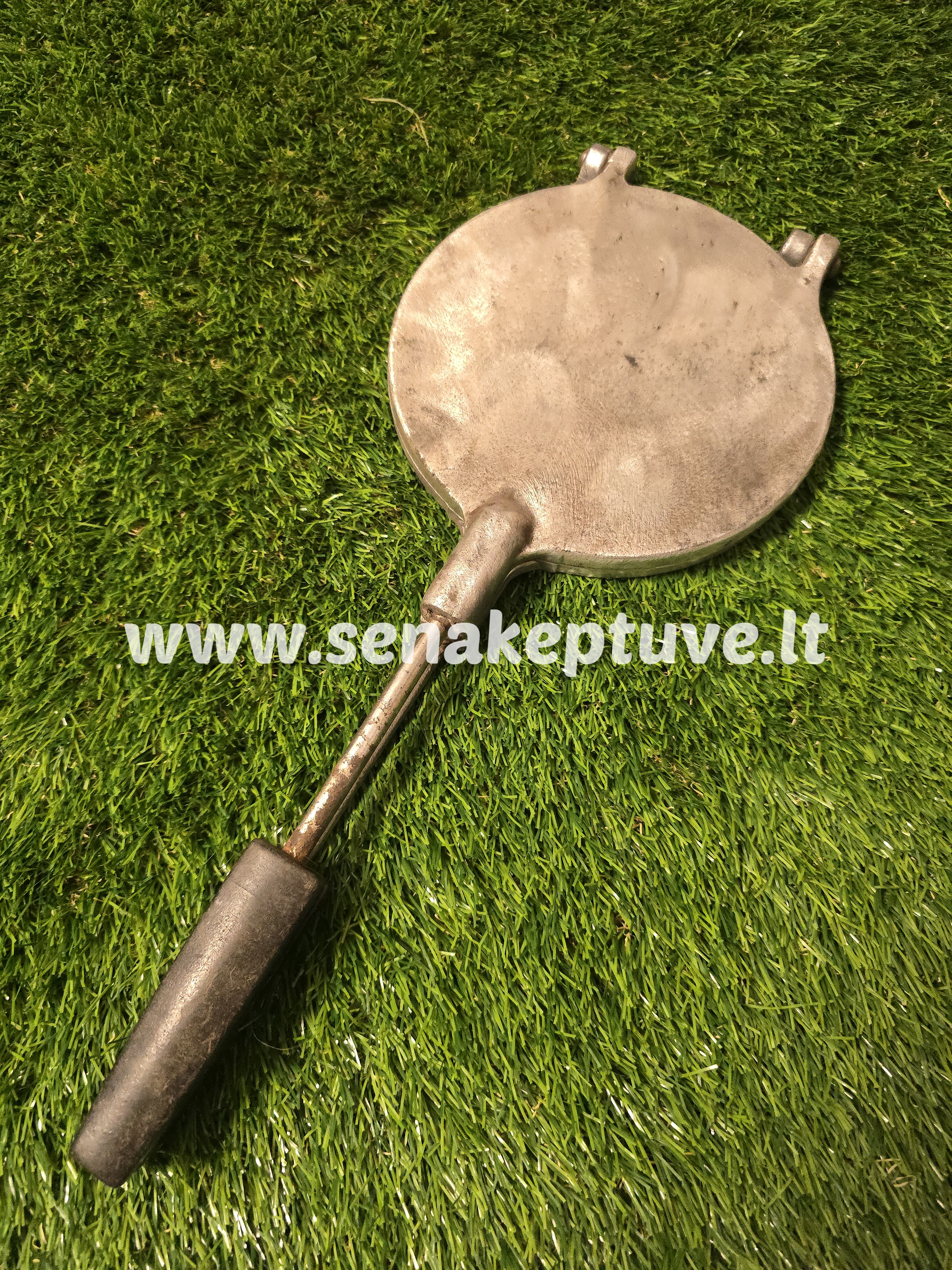 Senovinė blynų keptuvė