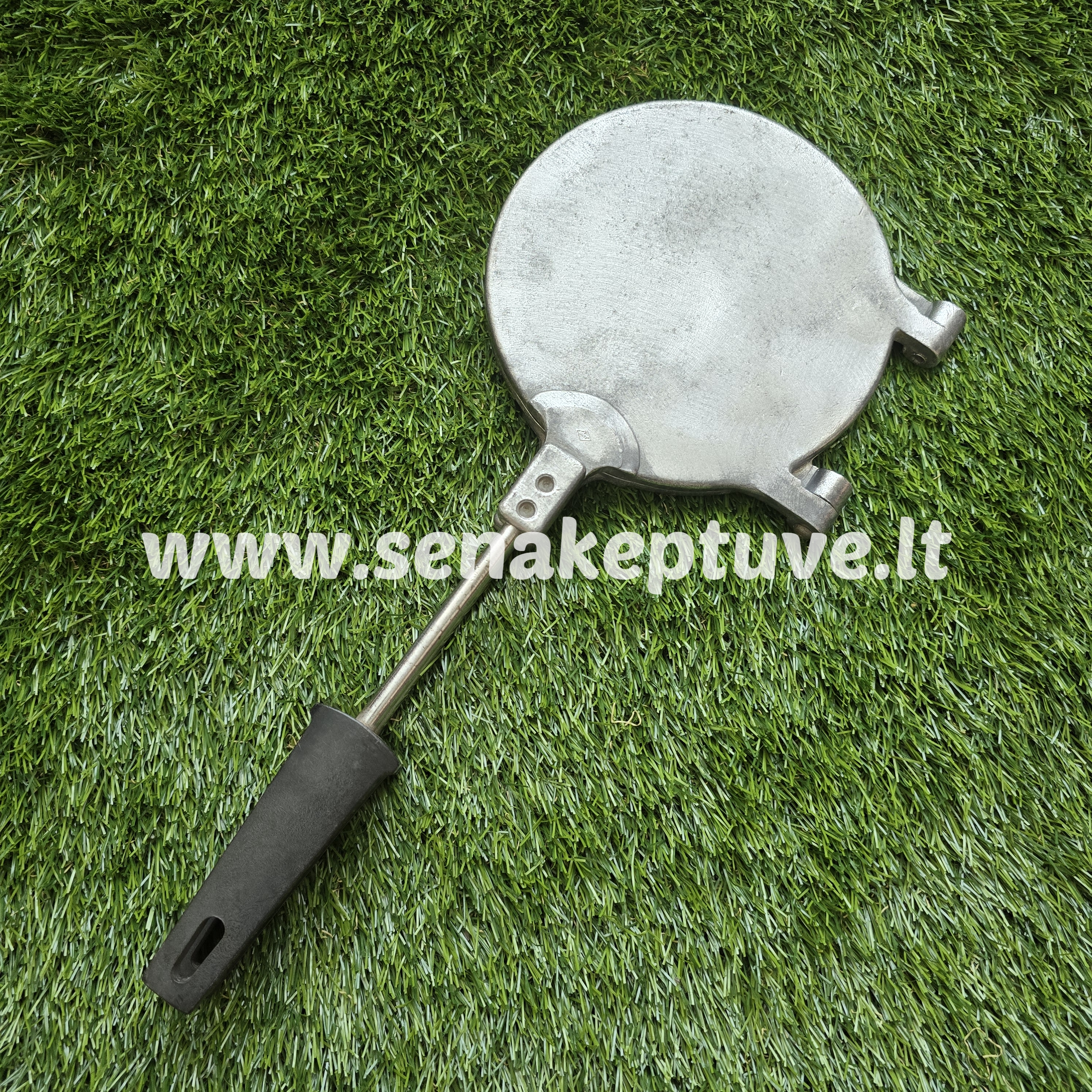 Senovinė blynų keptuvė