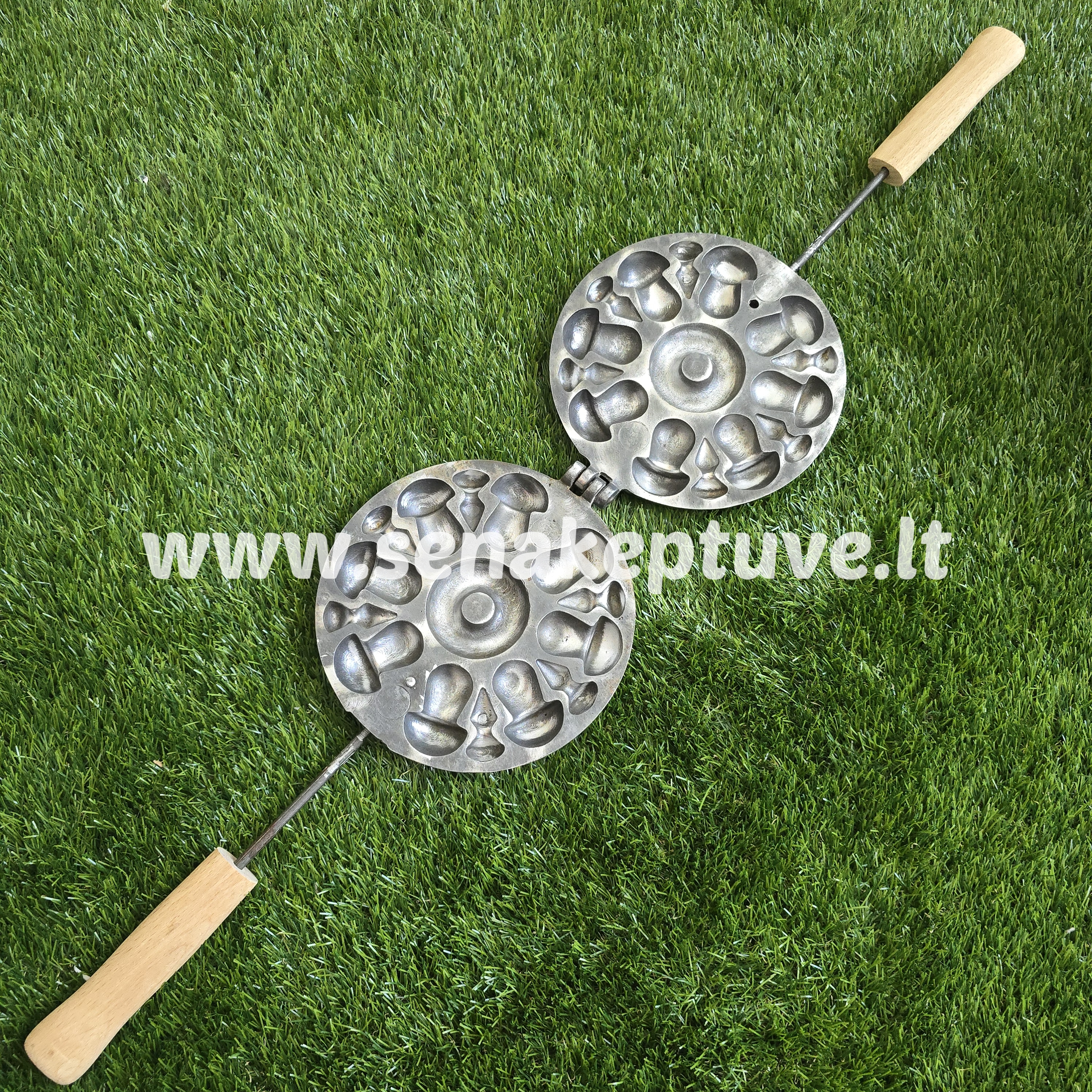 Senovinė grybukų keptuvė