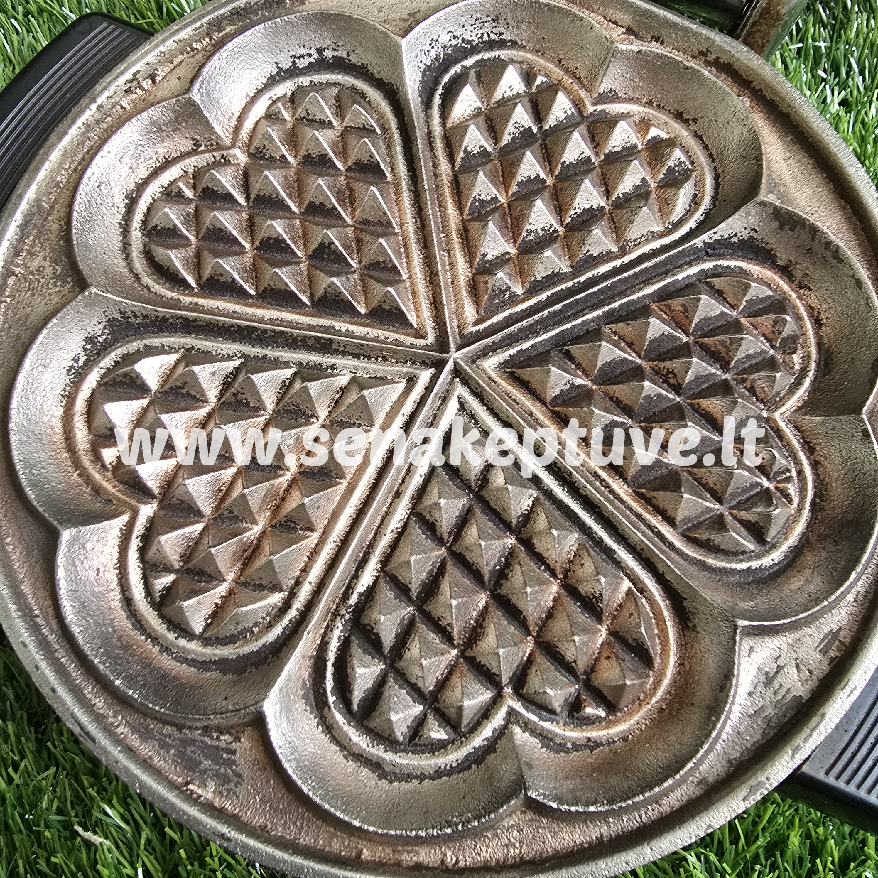 Senovinė vokiška elektrinė vaflinė su laidu