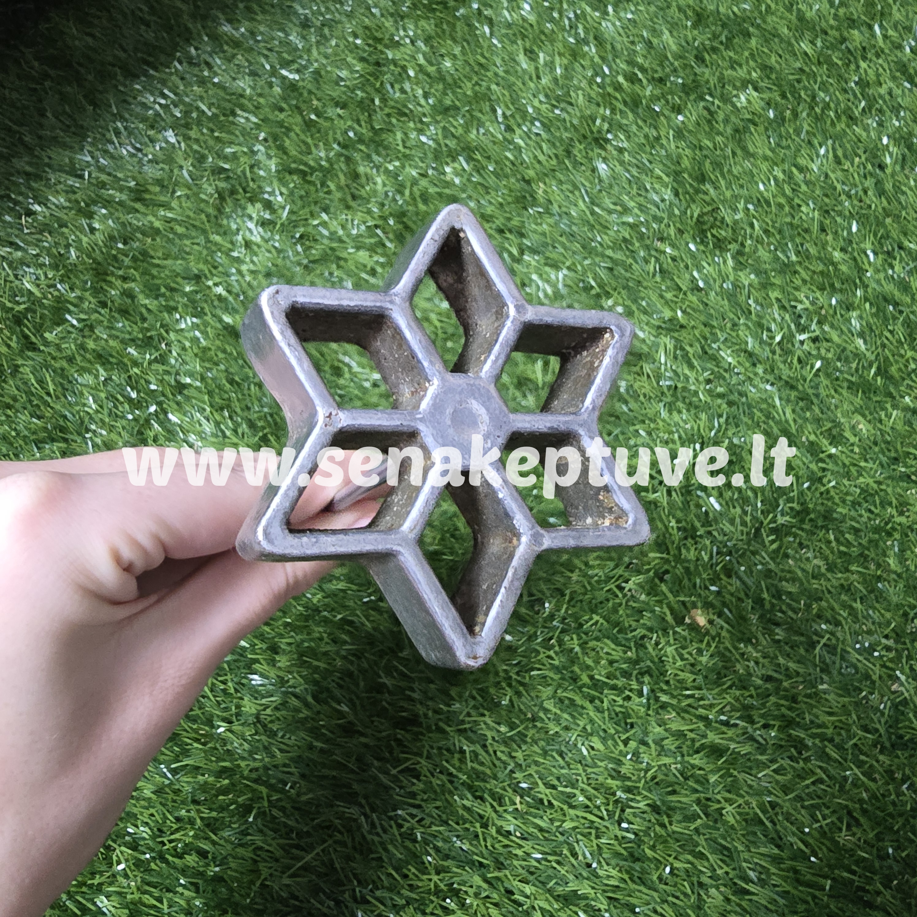 Senovinė žagarėlių formelė su koteliu