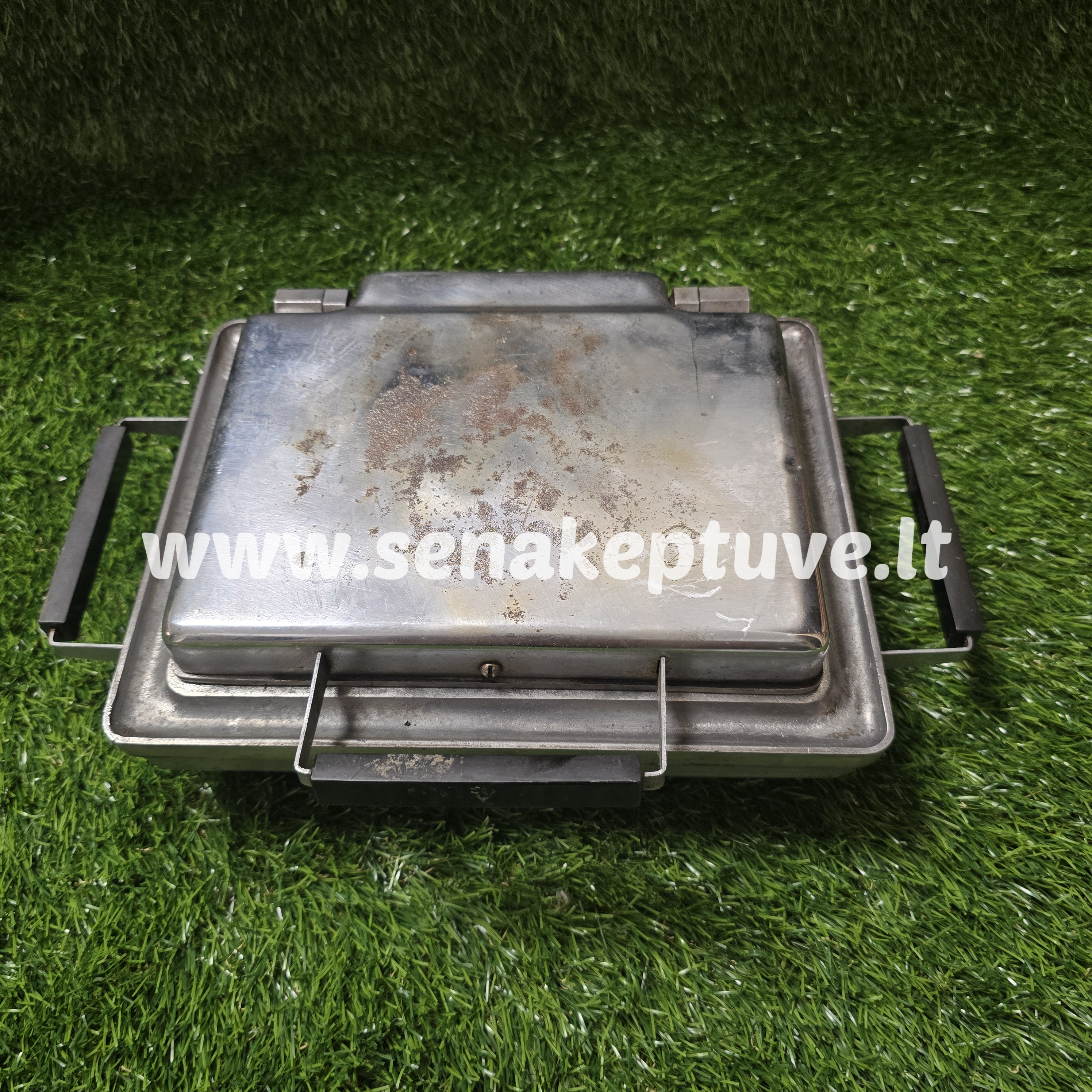 Senovinė elektrinė vaflinė su laidu ploniems vafliams