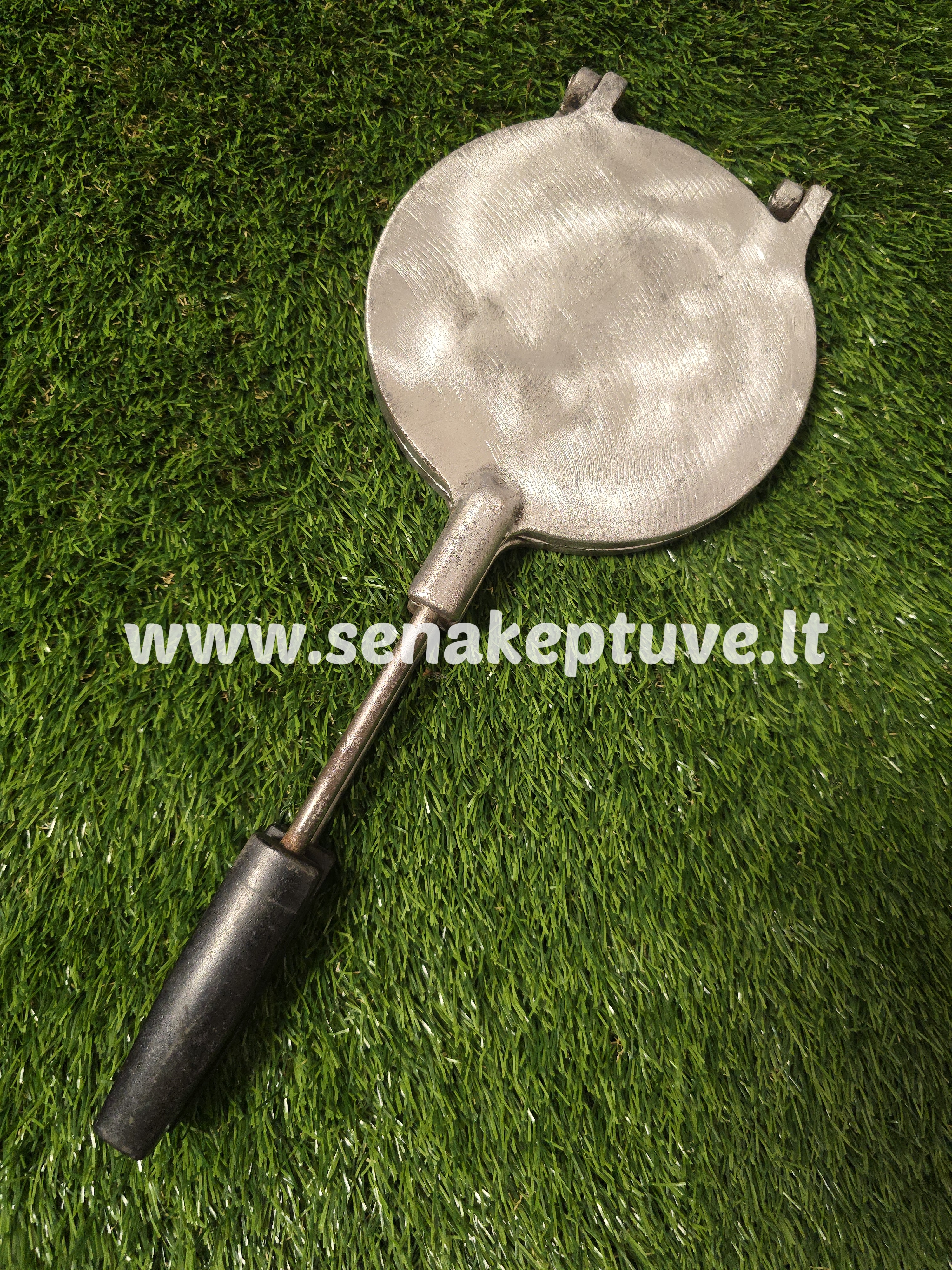 Senovinė blynų keptuvė