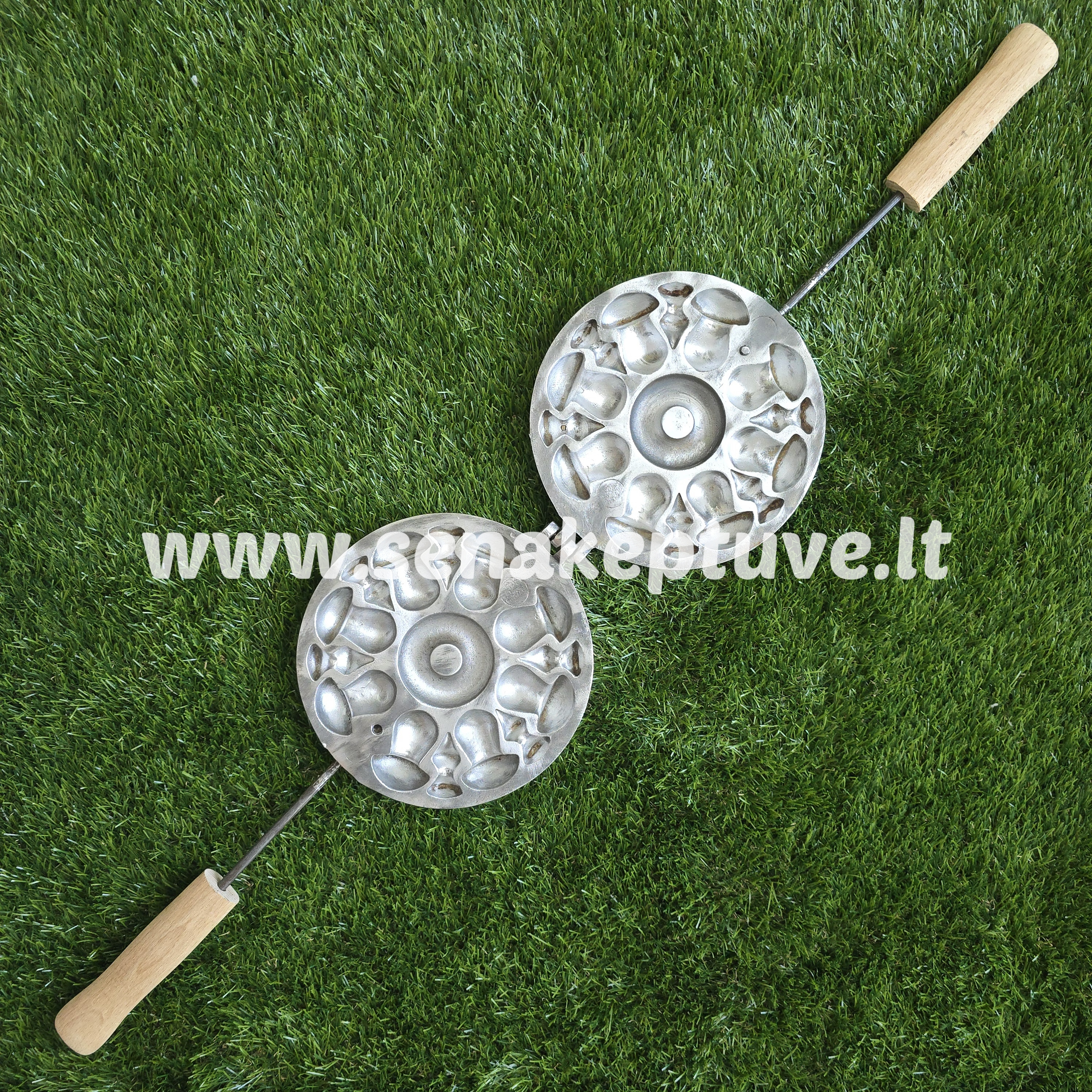 Senovinė grybukų keptuvė