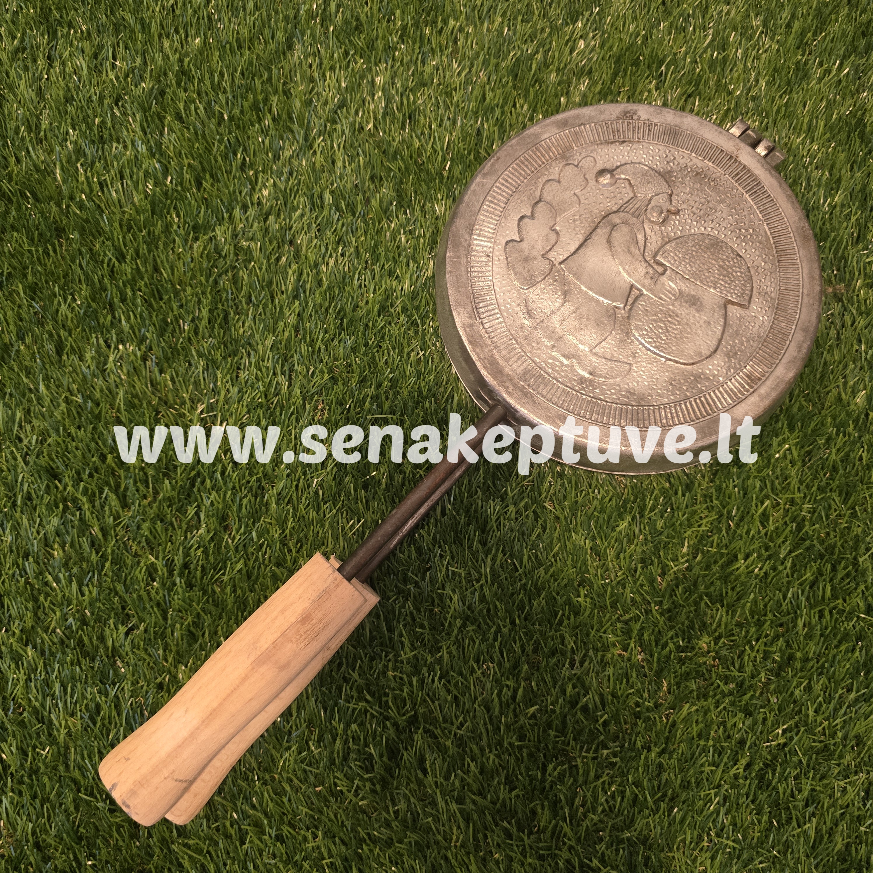 Senovinė grybukų keptuvė