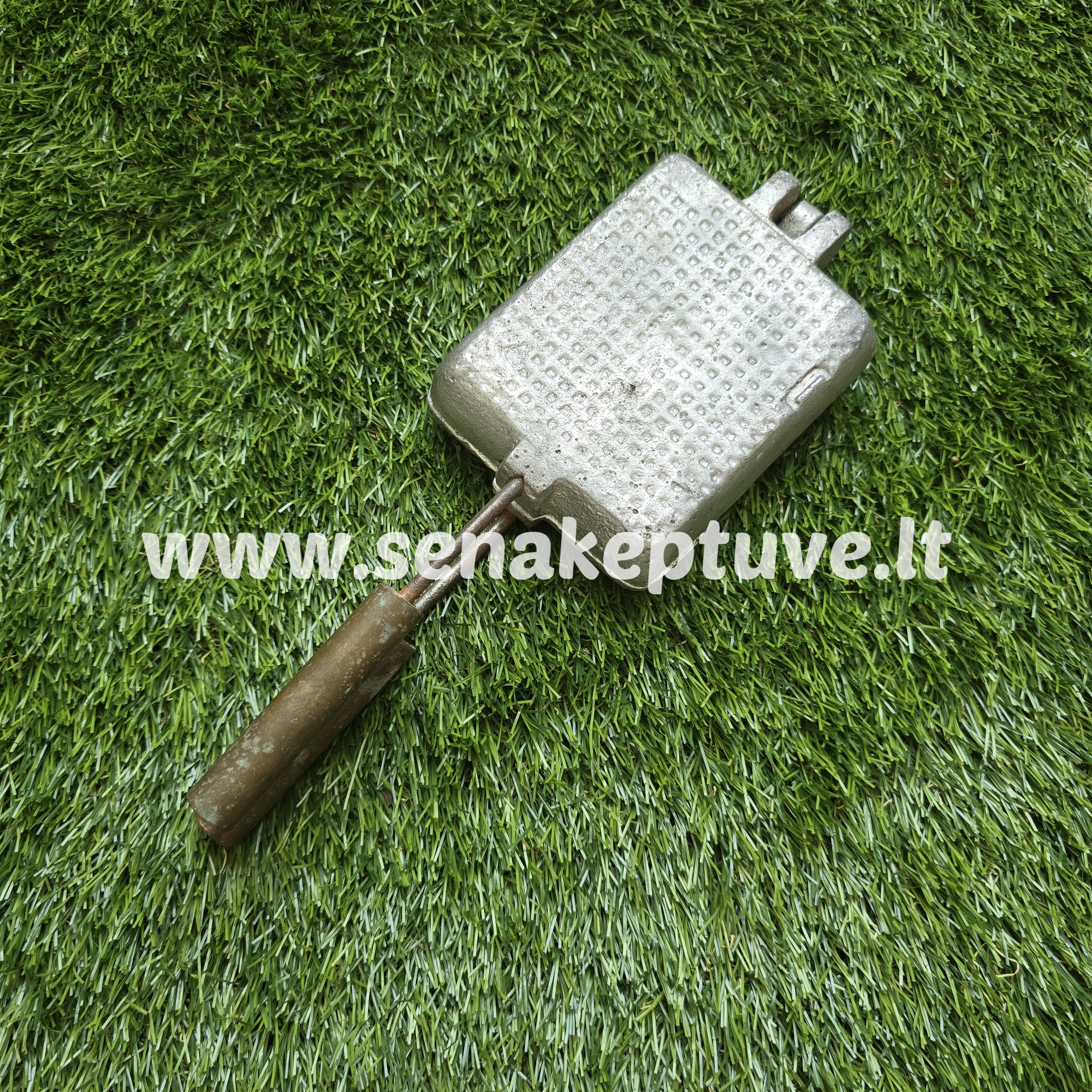 Senovinė voveraičių keptuvė