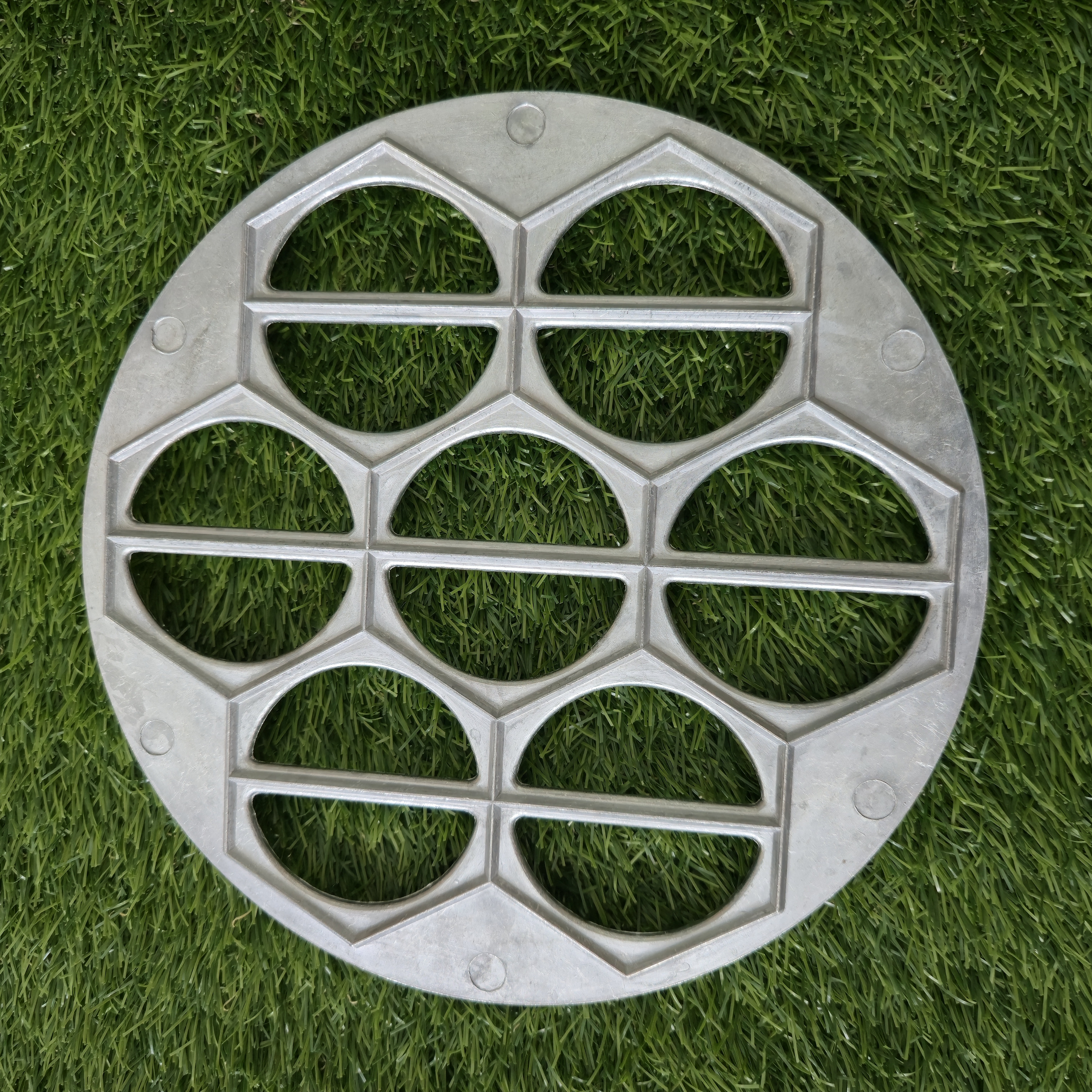 Senovinė koldūnų kepimo forma