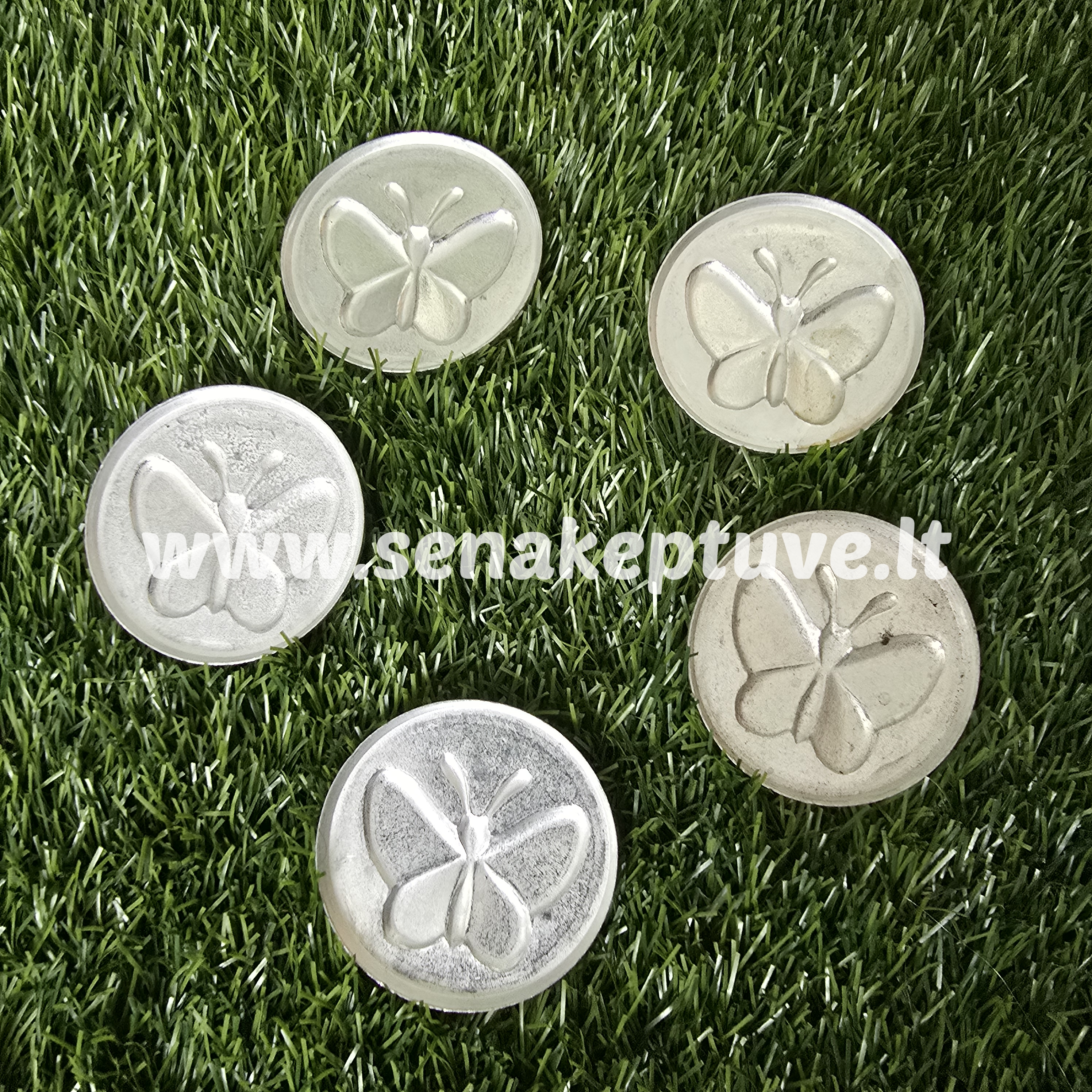 Senovinės šokolado liejimo formelės - drugeliai