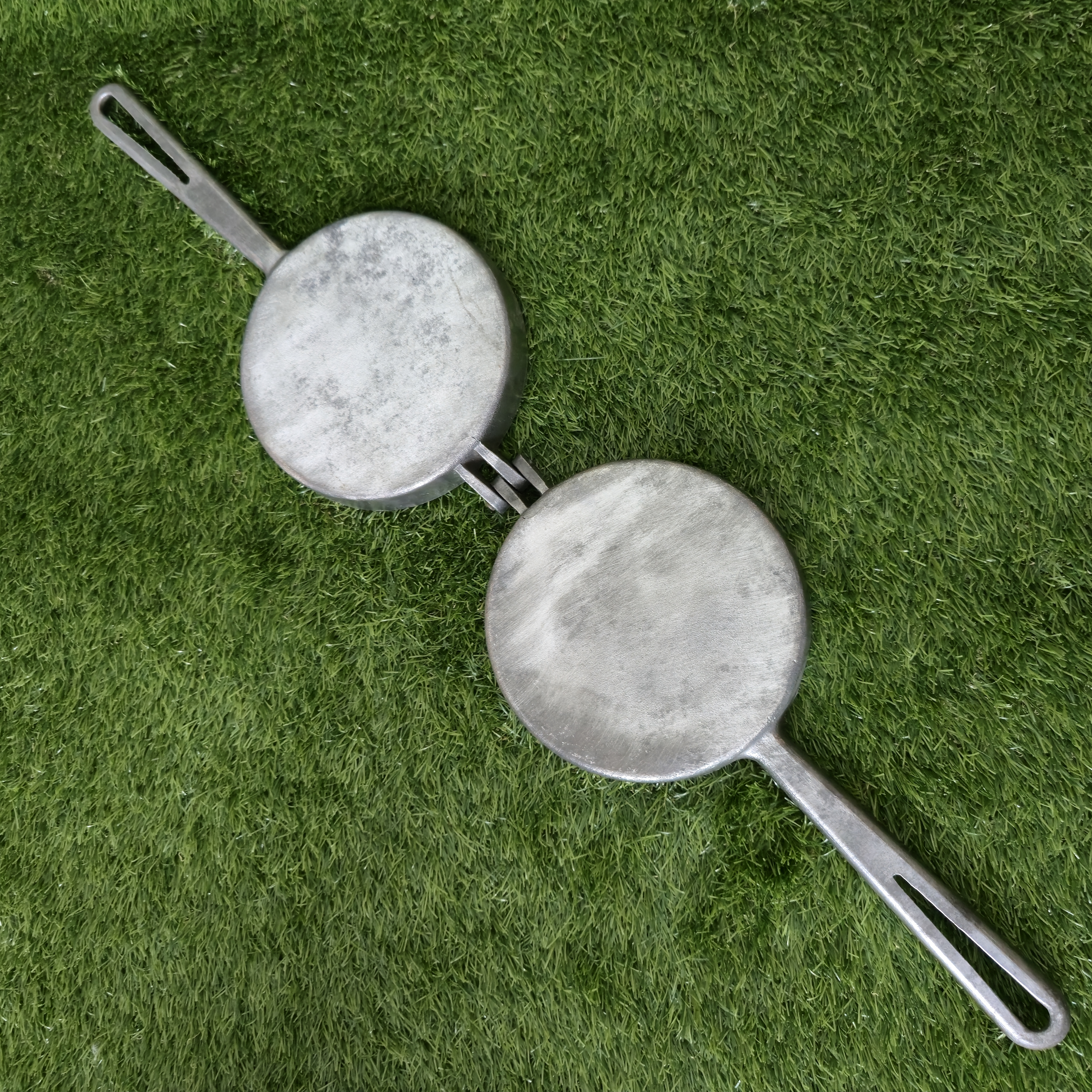 Senovinė grybukų keptuvė