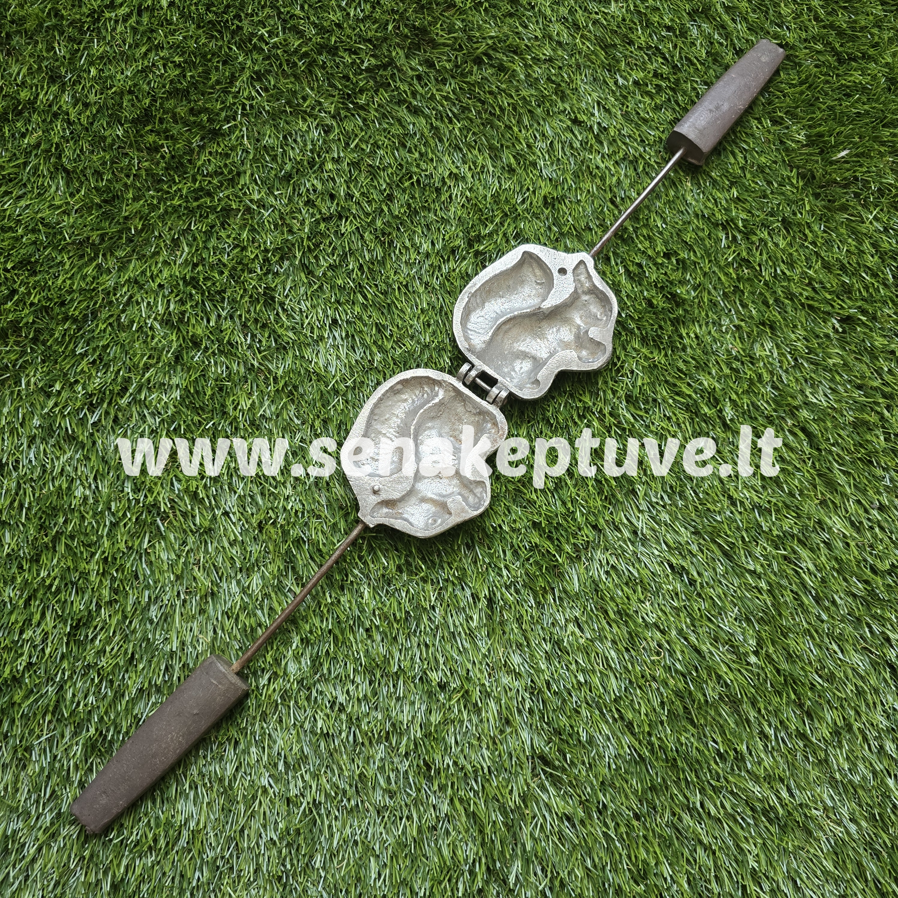 Senovinė voveraičių keptuvė