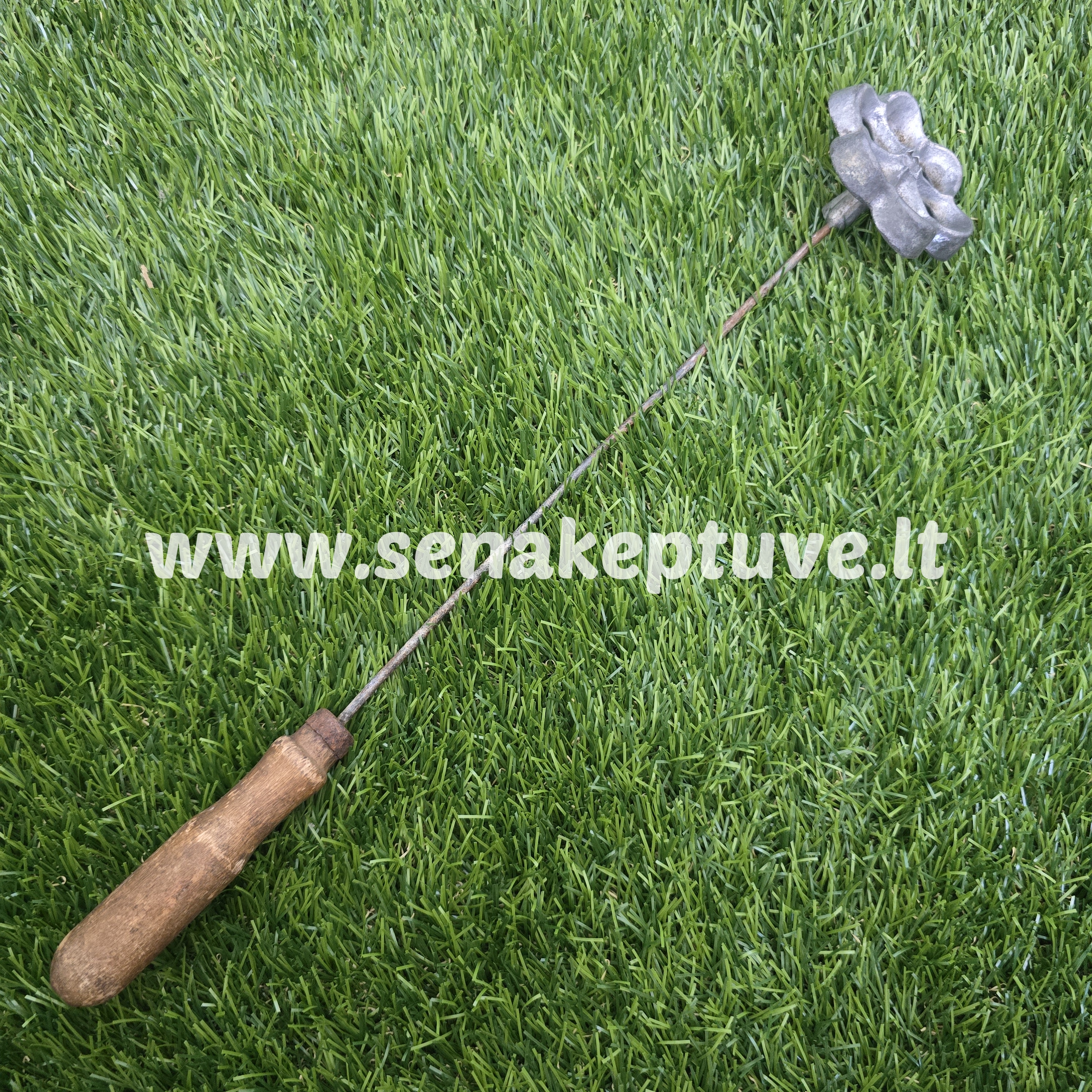 Senovinė žagarėlių formelė su koteliu