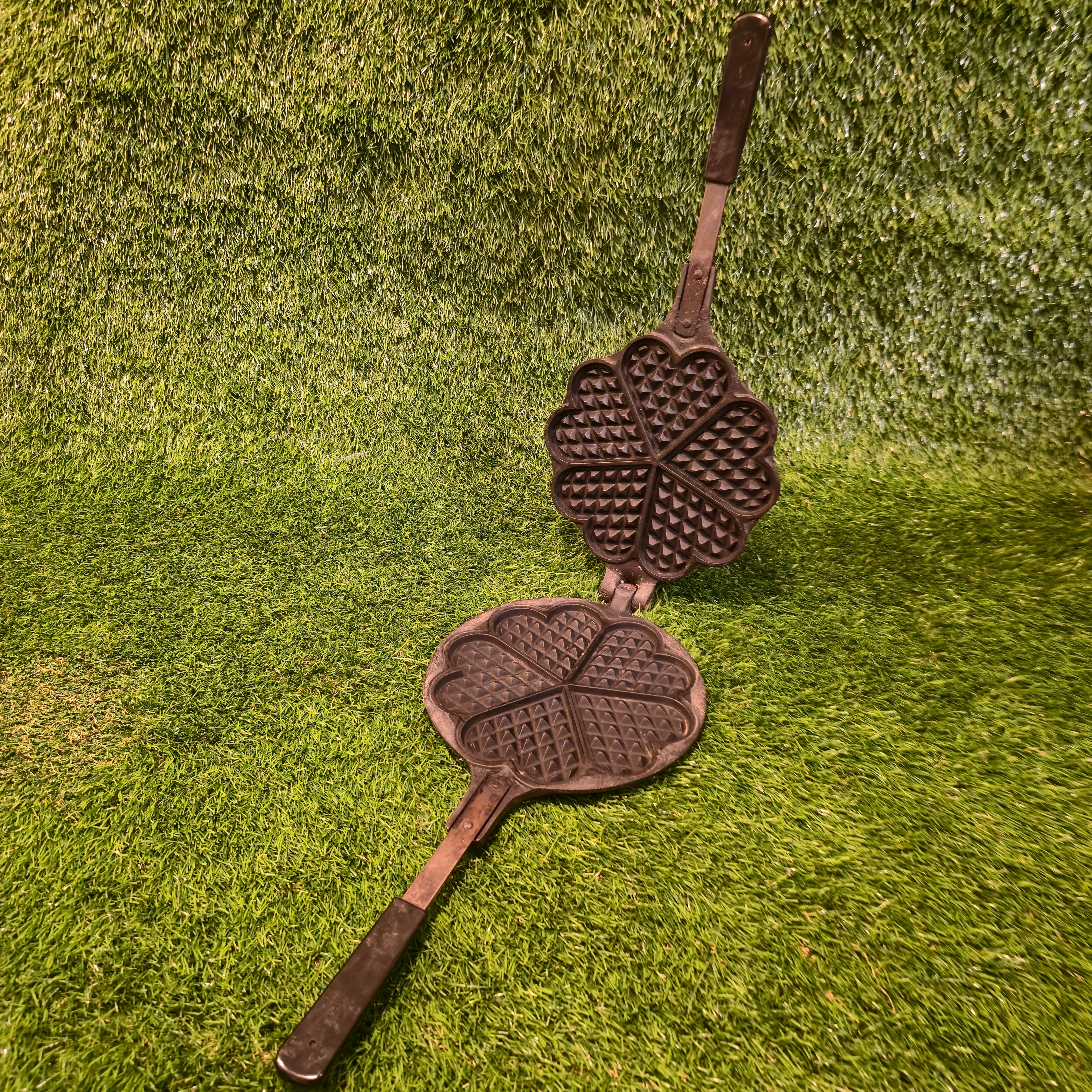 Ketaus čirvinių blynų keptuvė