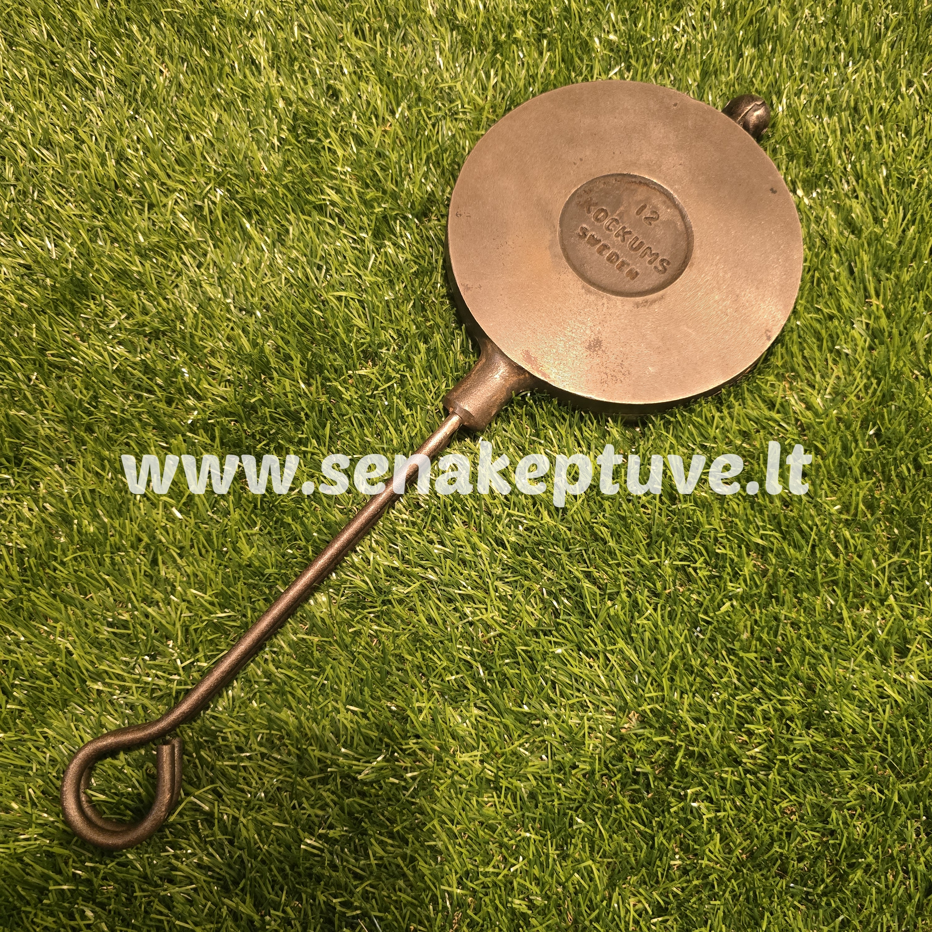 Senovinė ketaus plonų vaflių keptuvė