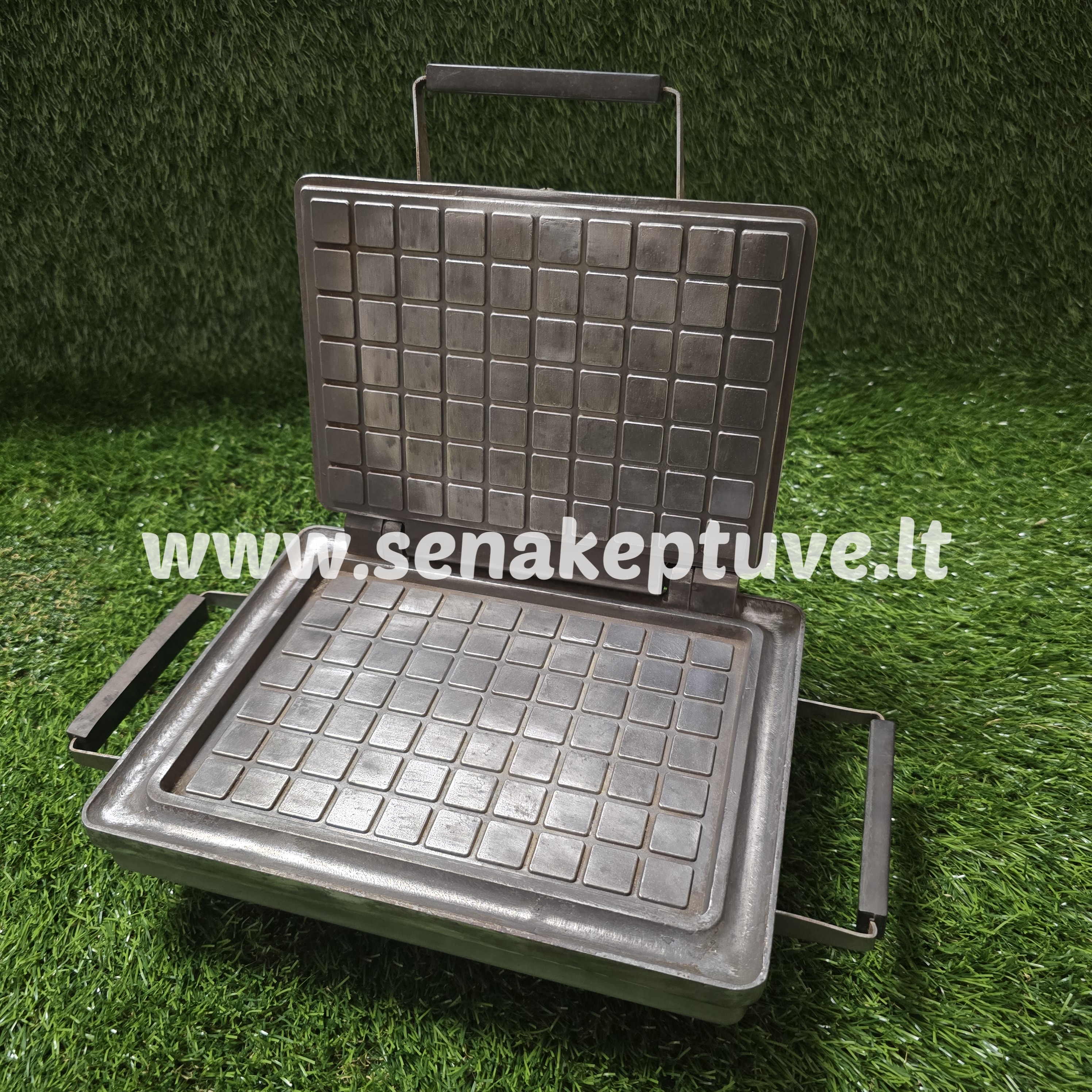 Senovinė elektrinė vaflinė su laidu ploniems vafliams