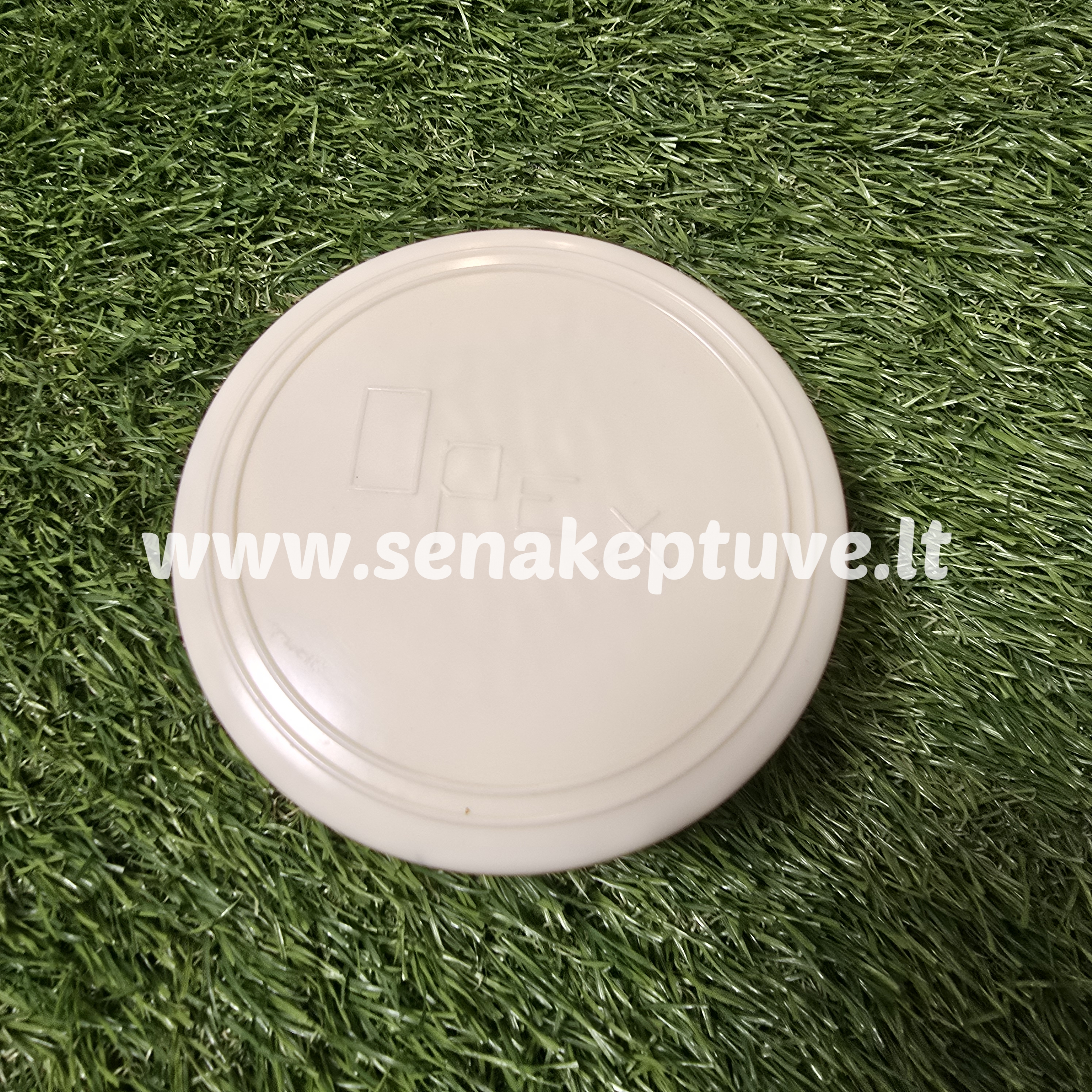 Senovinių riešutėlių formelių rinkinys dėžutėje