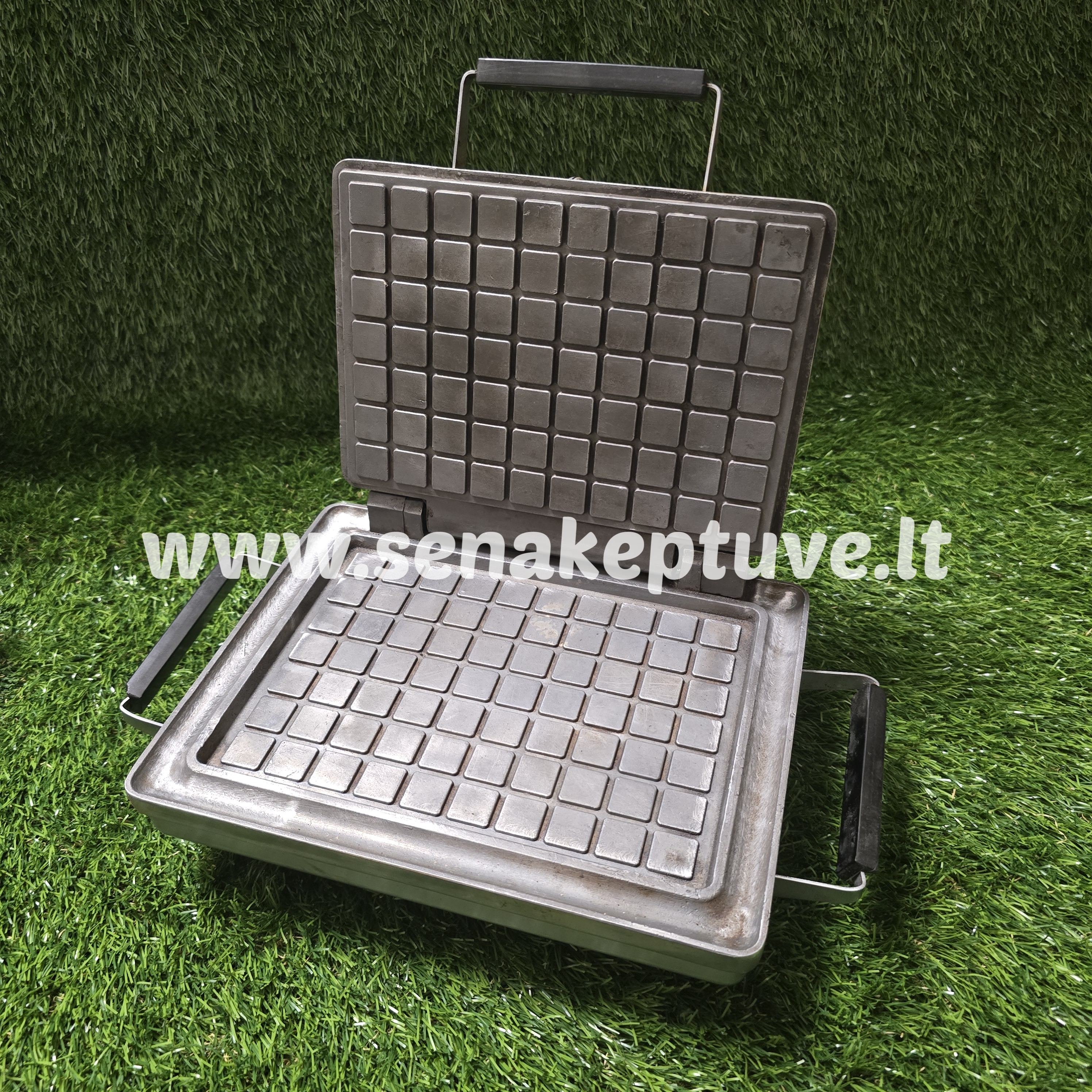 Senovinė elektrinė vaflinė su laidu ploniems vafliams