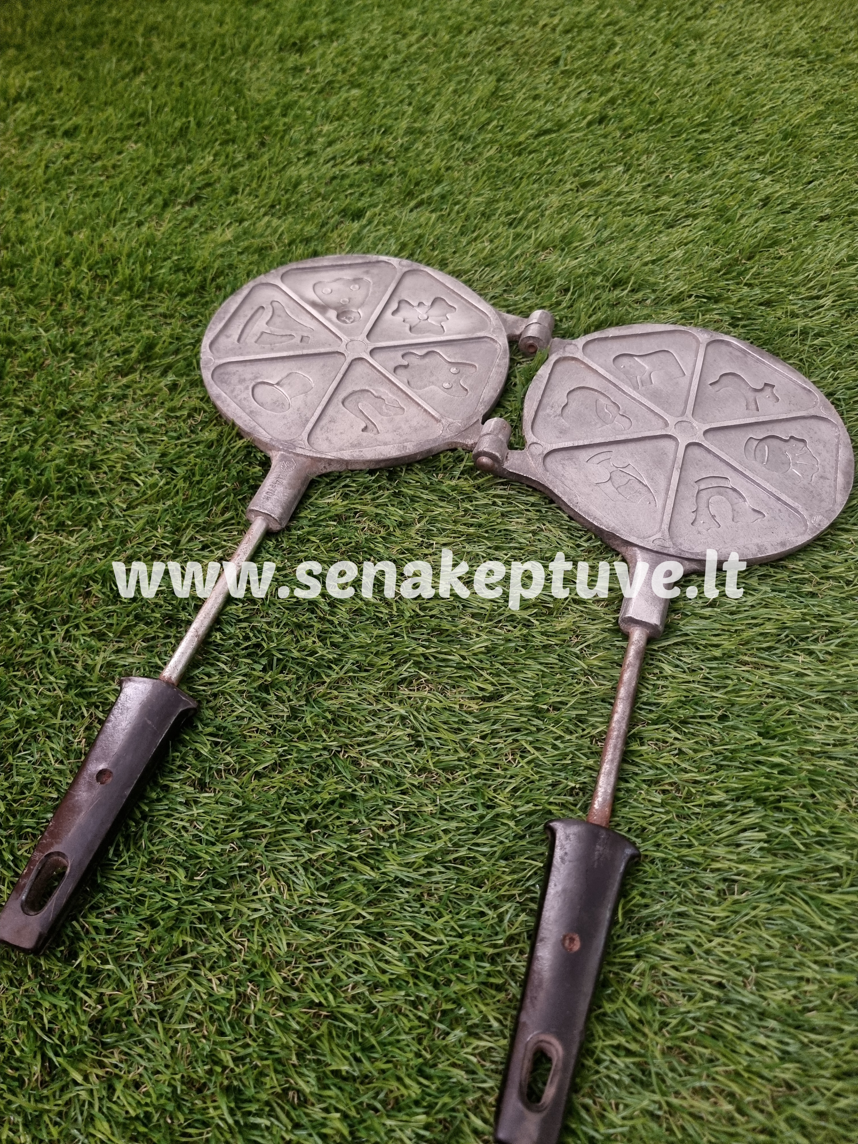 Senovinė blynų keptuvė