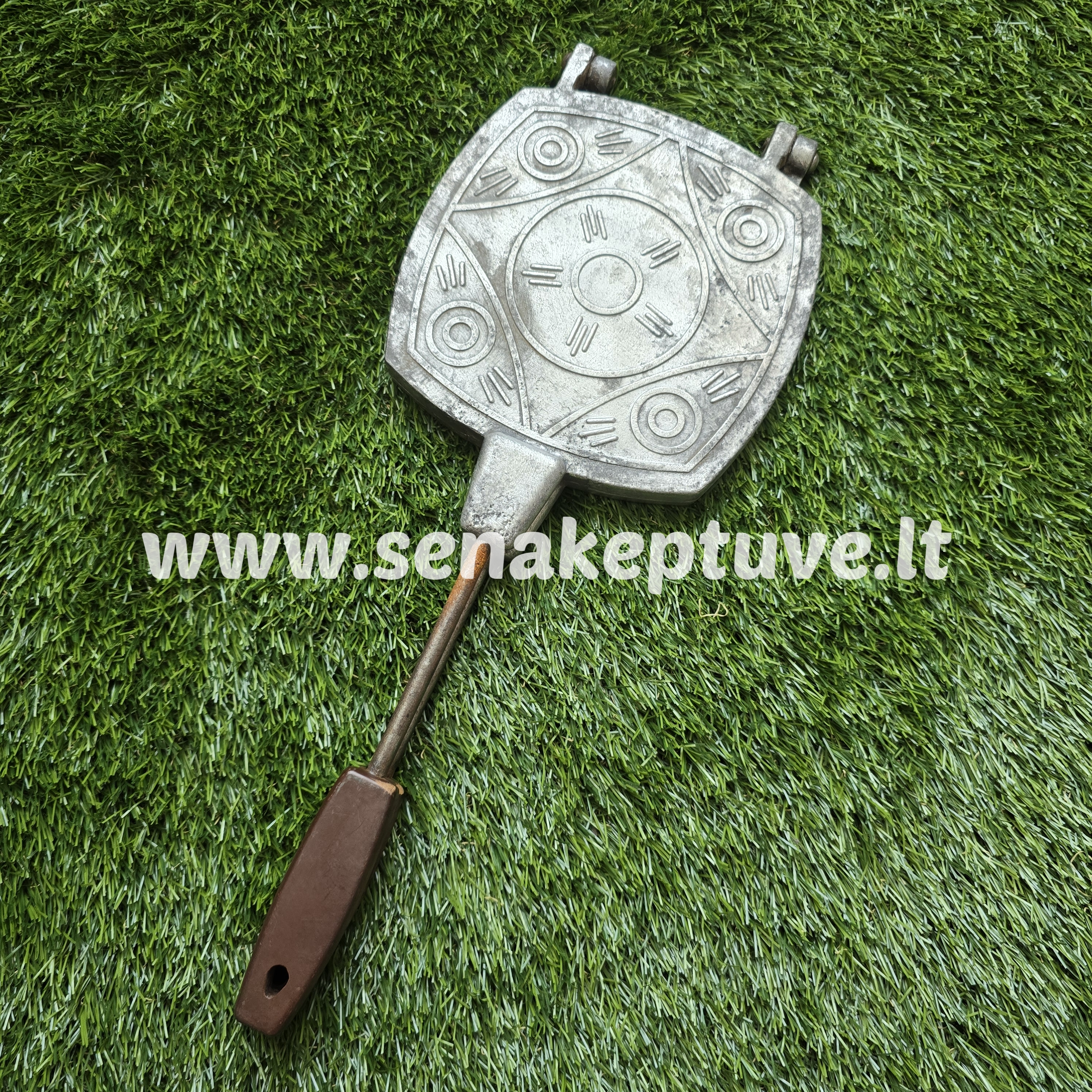 Senovinė blynų keptuvė