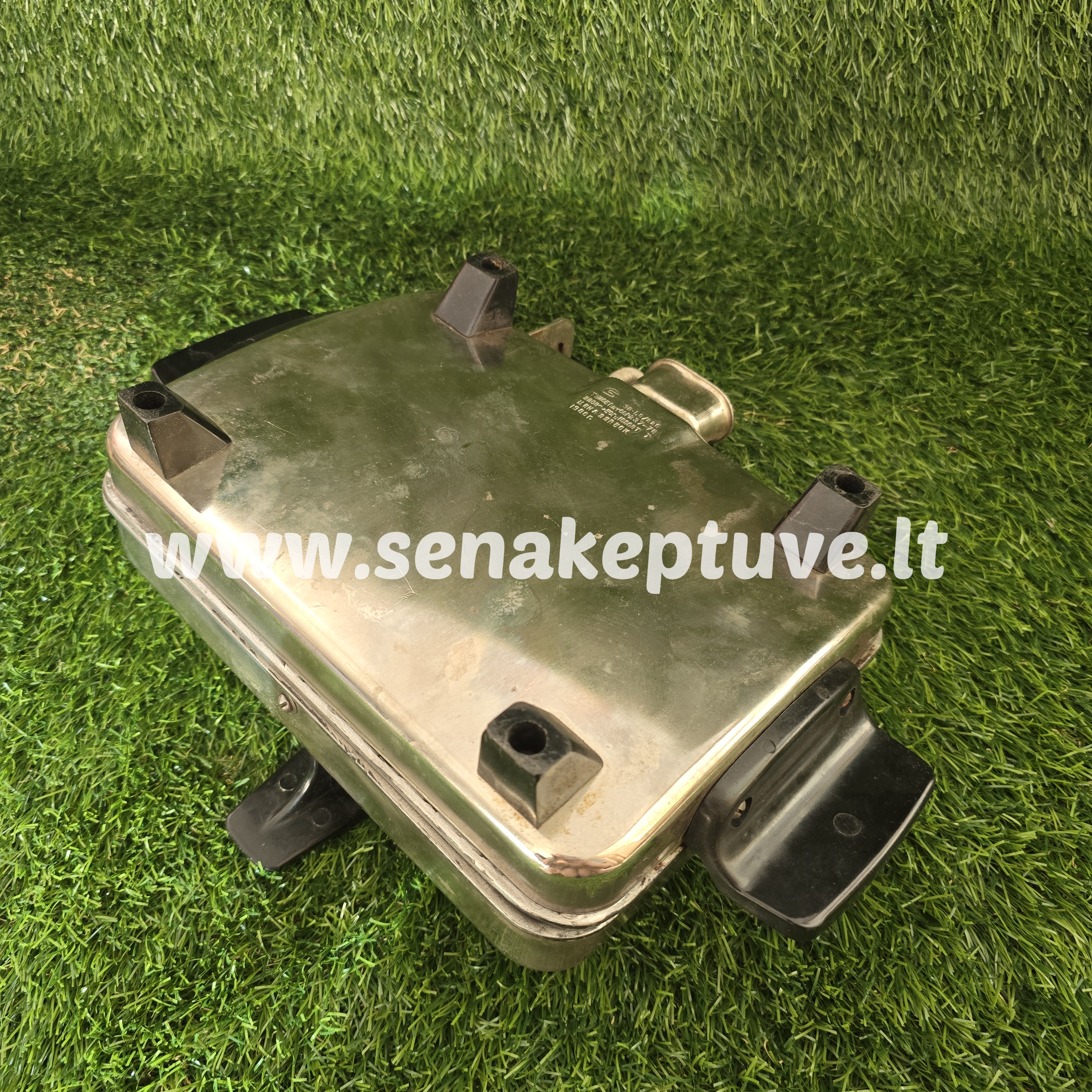 Senovinė elektrinė vaflinė su laidu