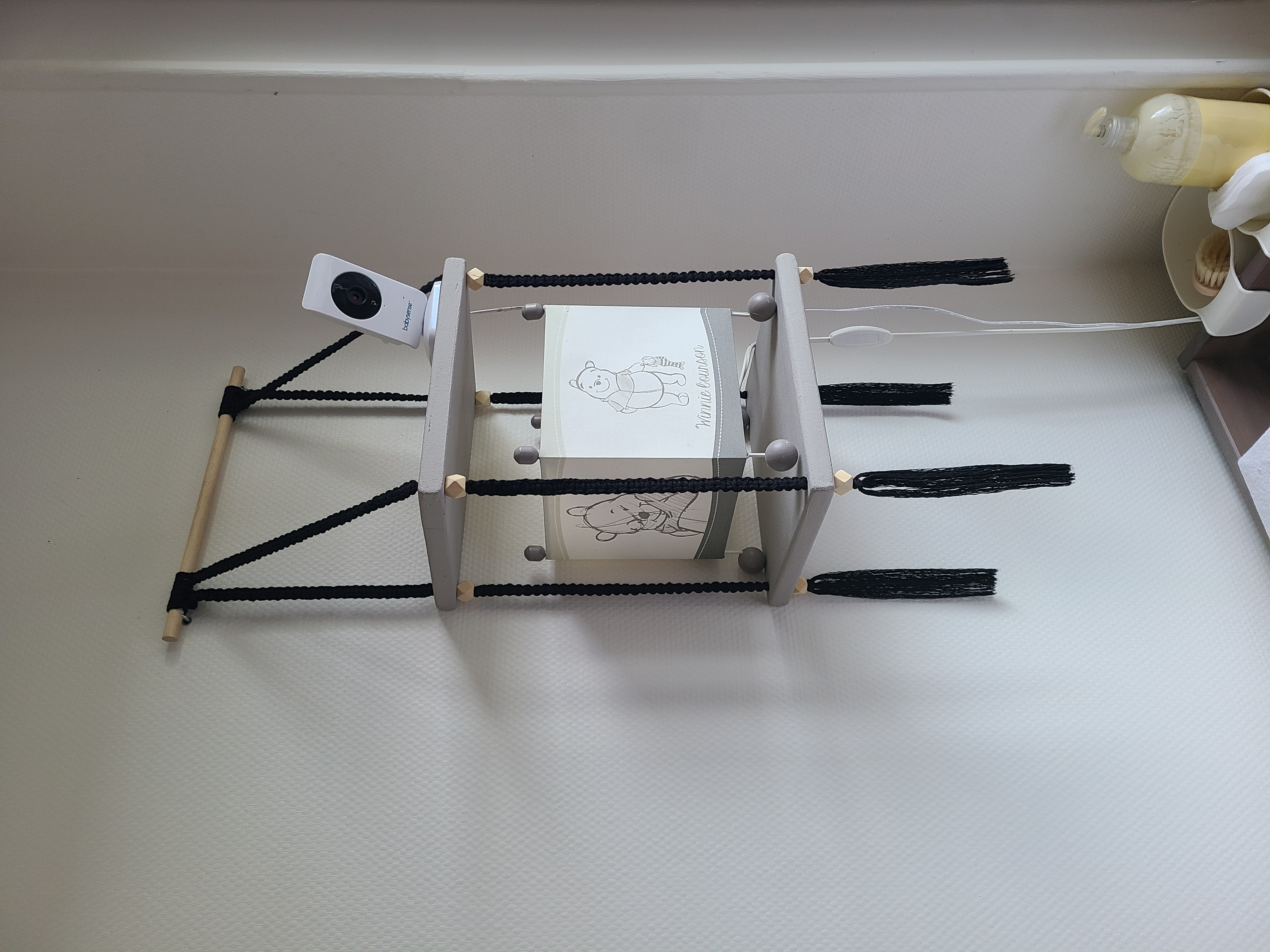 Étagères suspendues en macramé