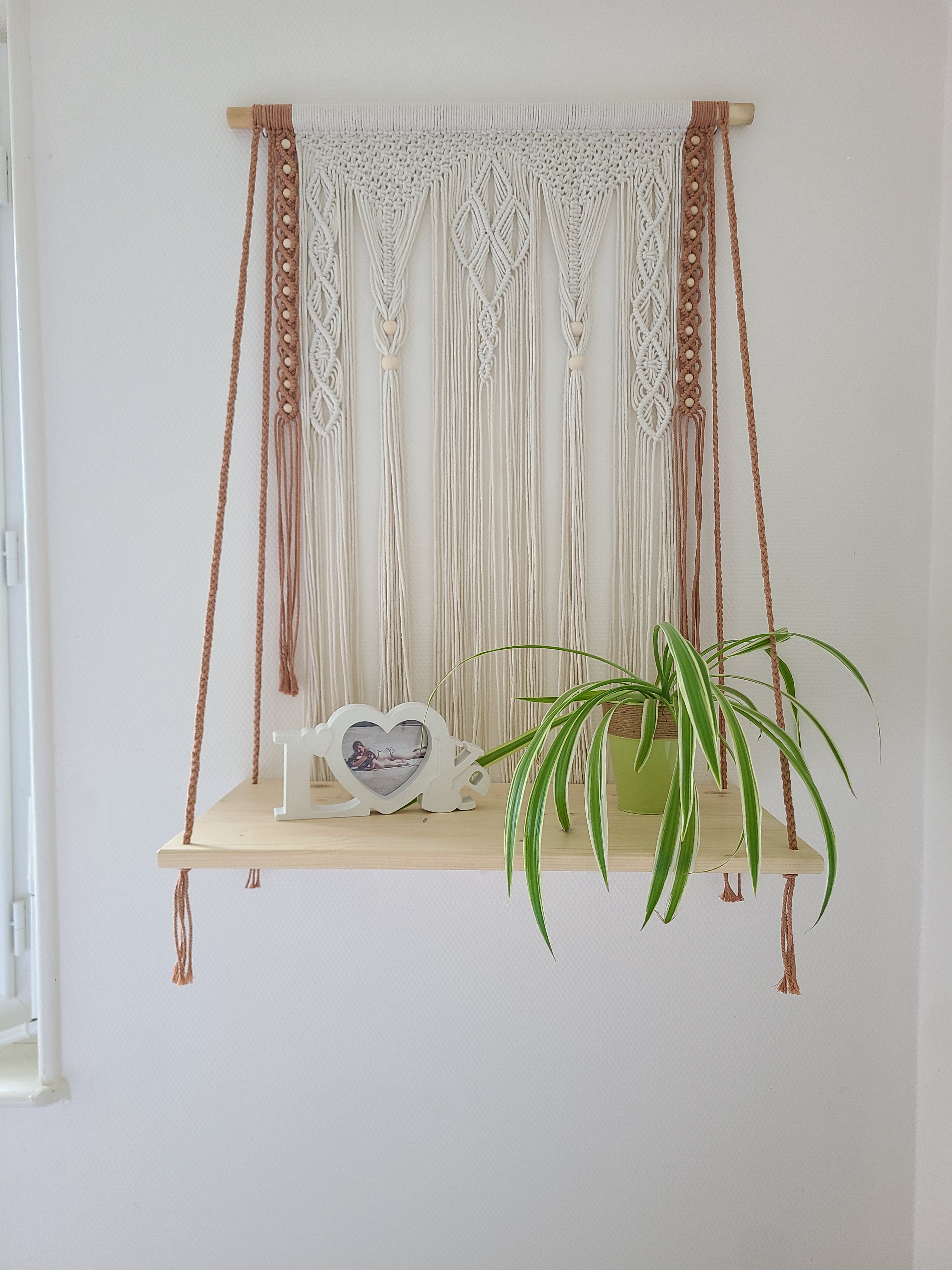 Étagère suspendue en macramé tissage bohème