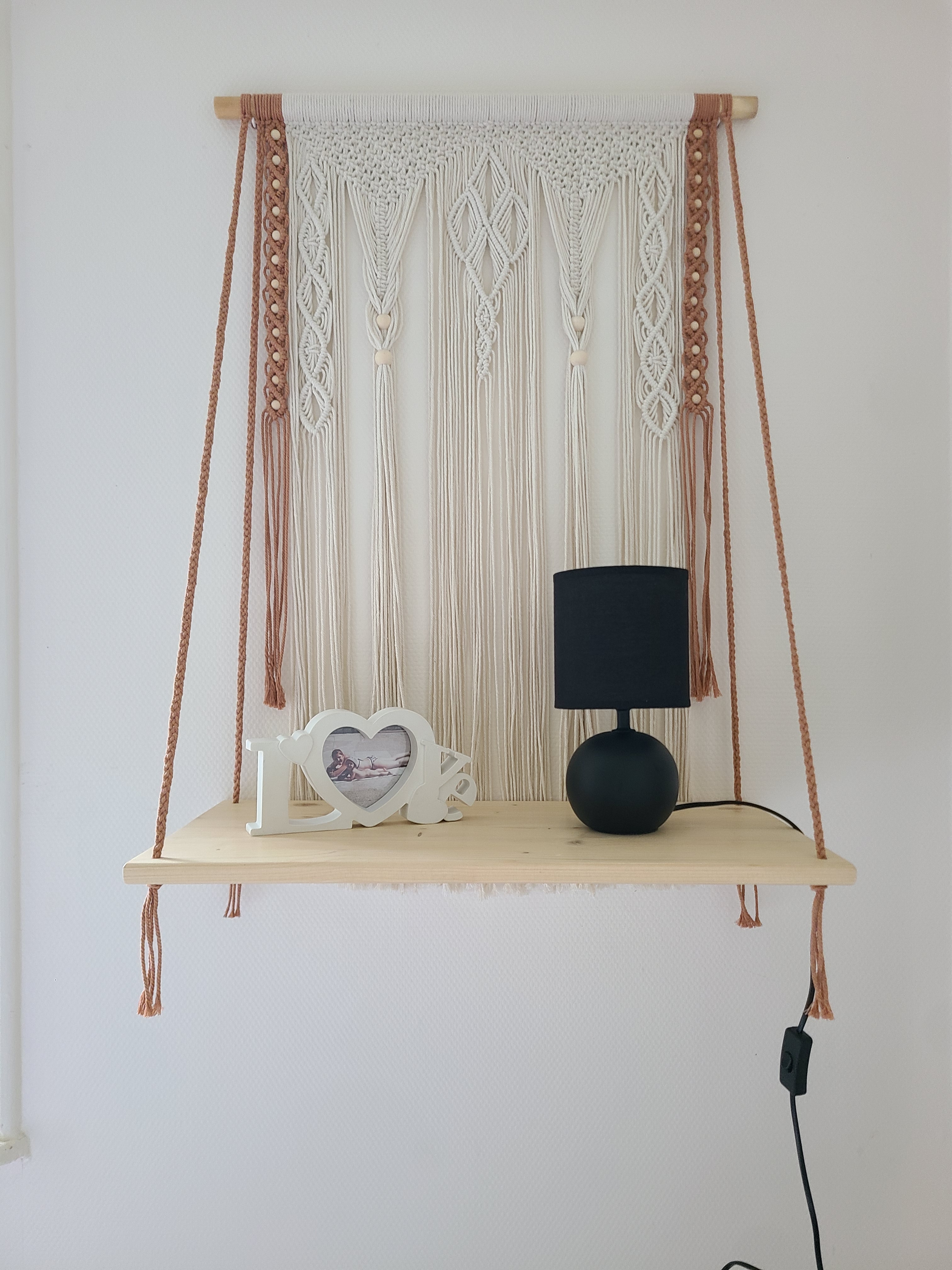 Étagère suspendue en macramé tissage bohème