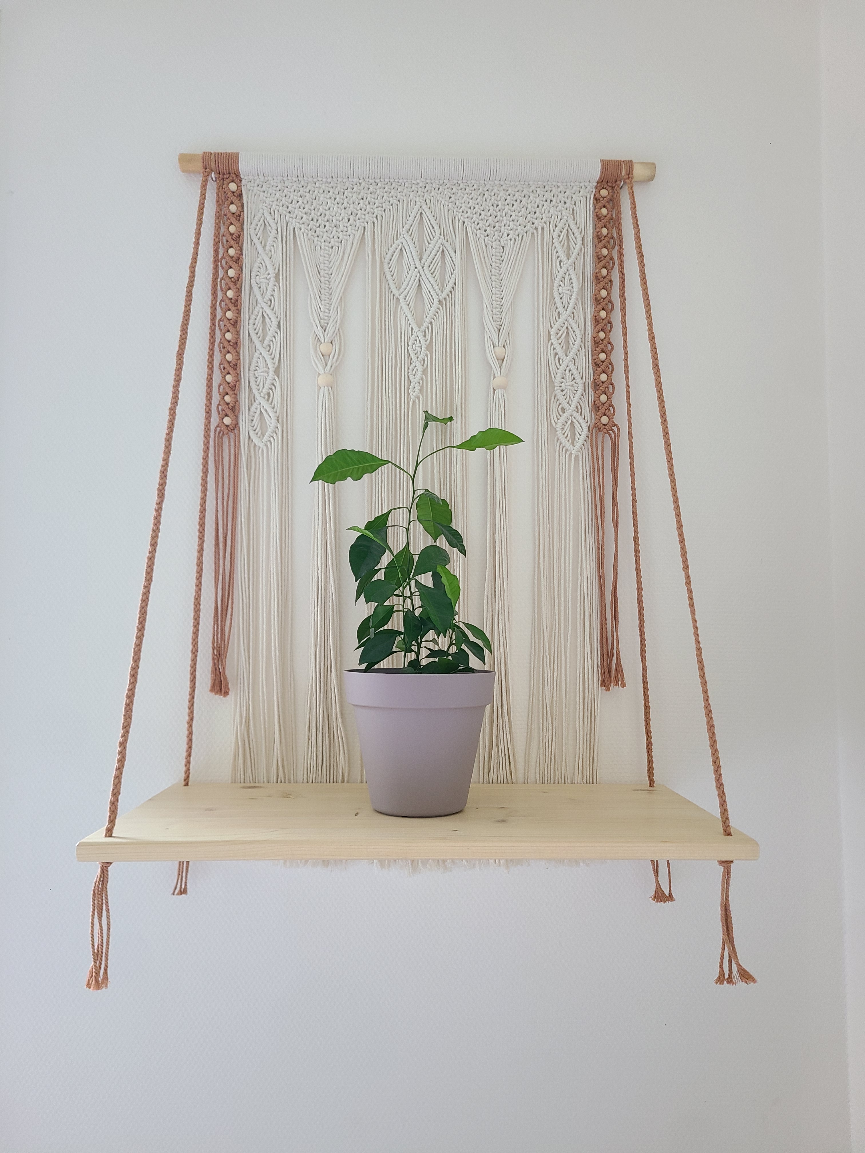 Étagère suspendue en macramé tissage bohème