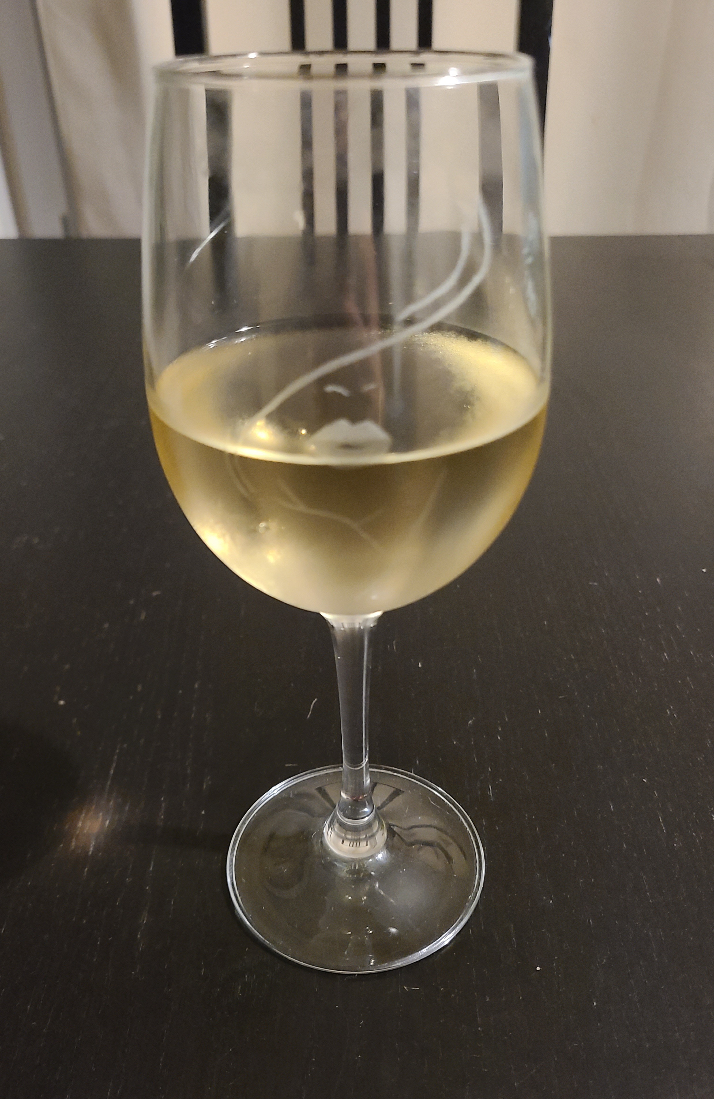 Verre à vin gravé " silhouette "