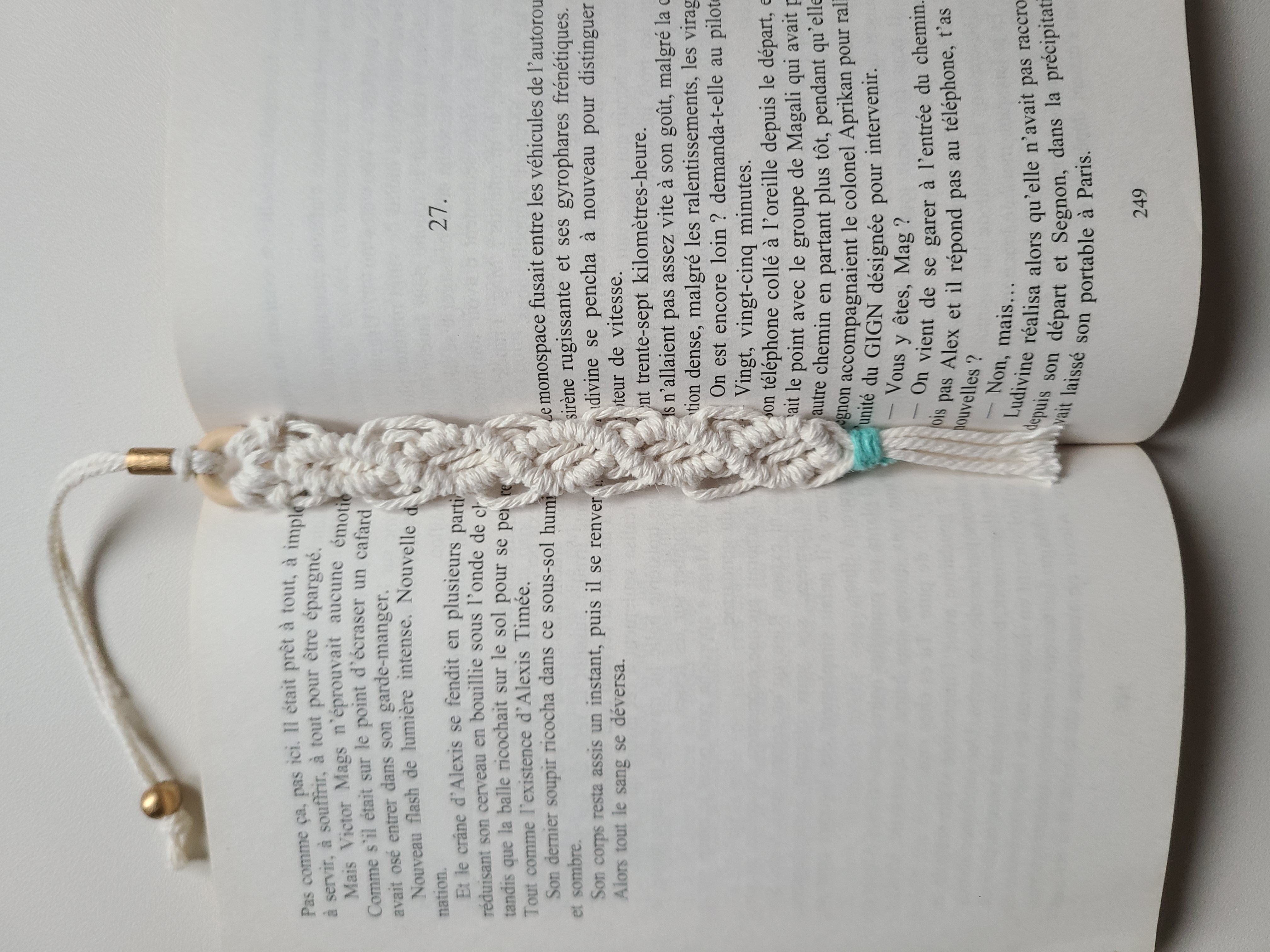 Marque-pages en macramé