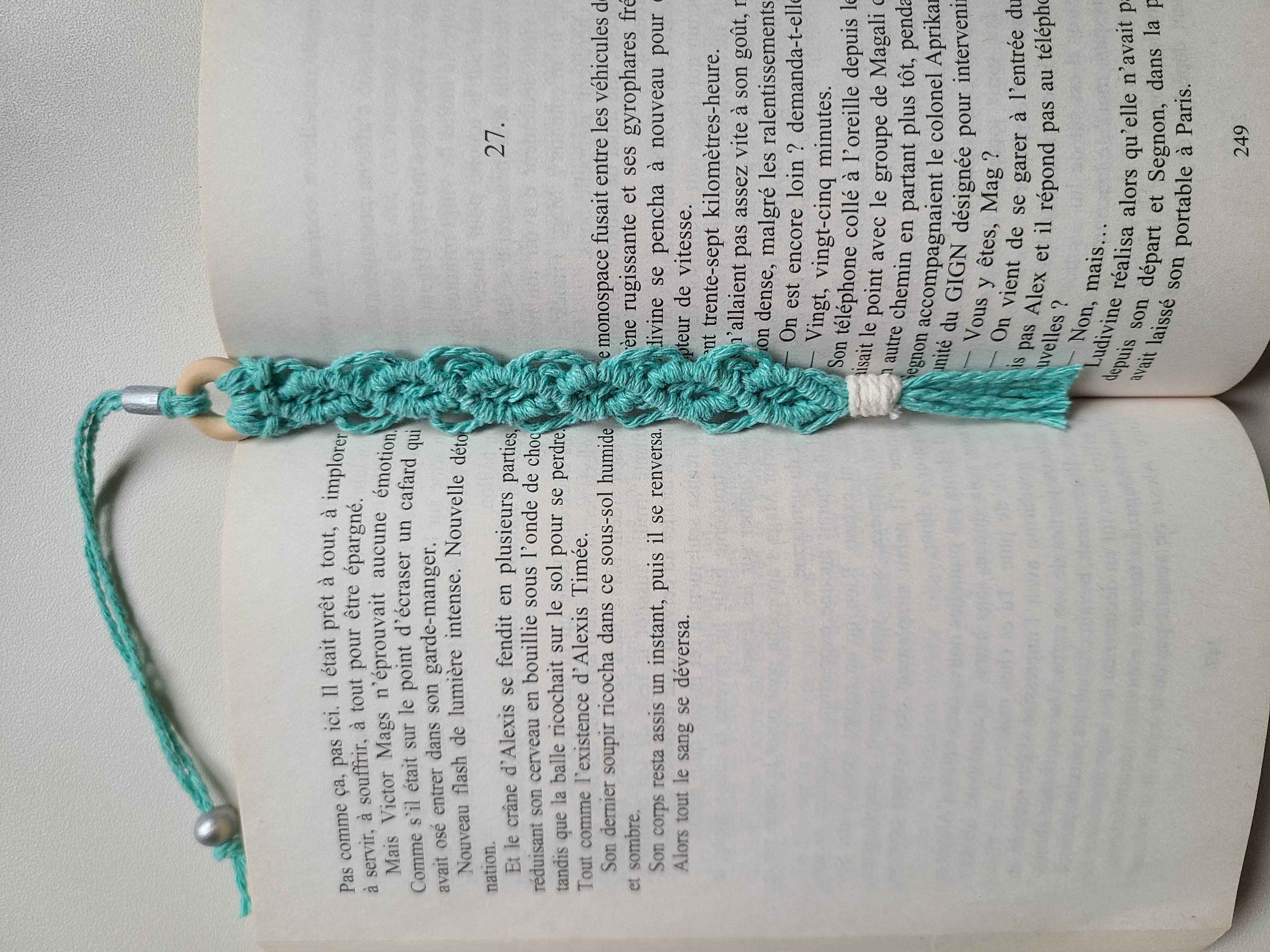 Marque-pages en macramé