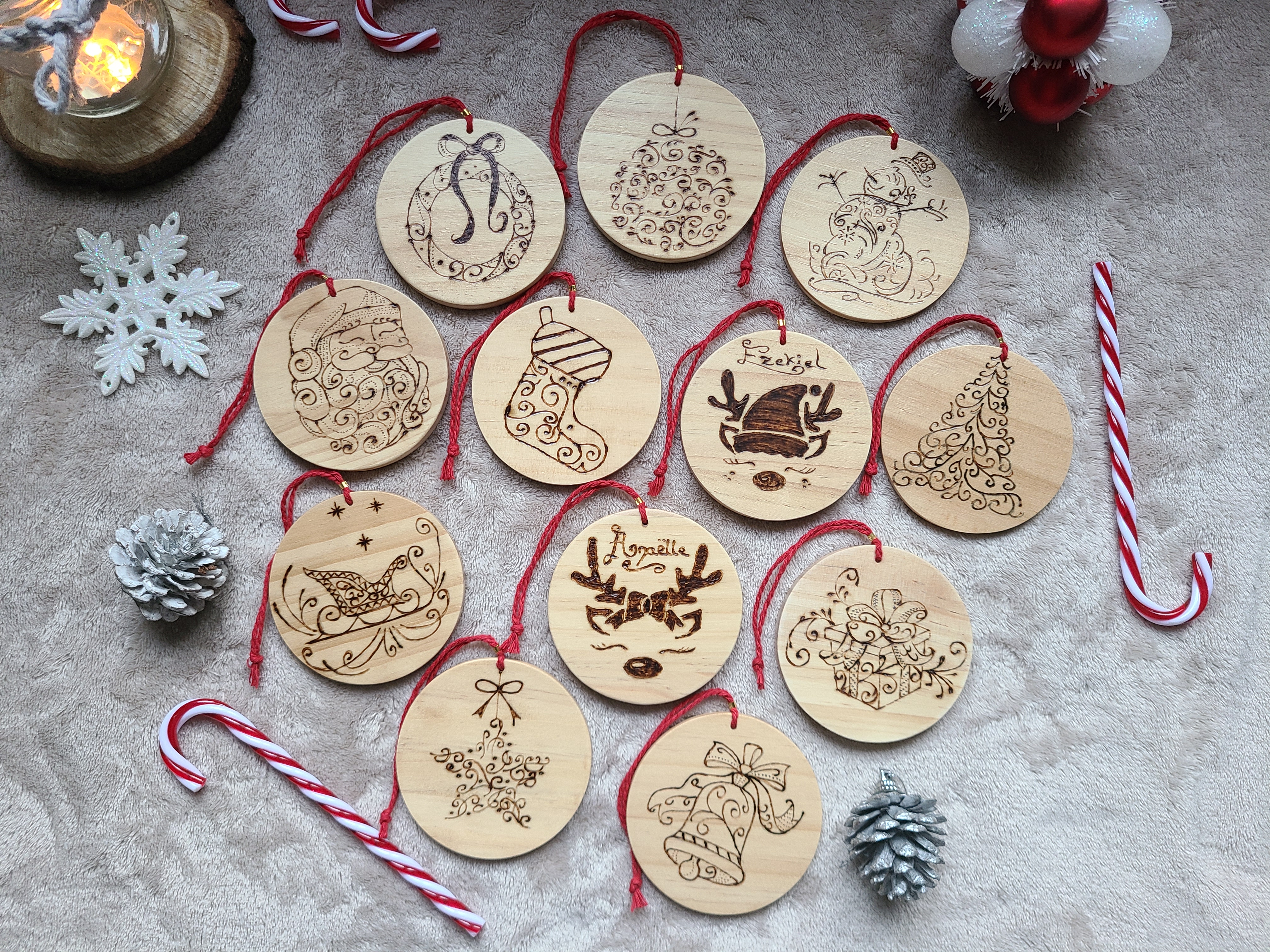 Décoration de Noël à suspendre en bois
