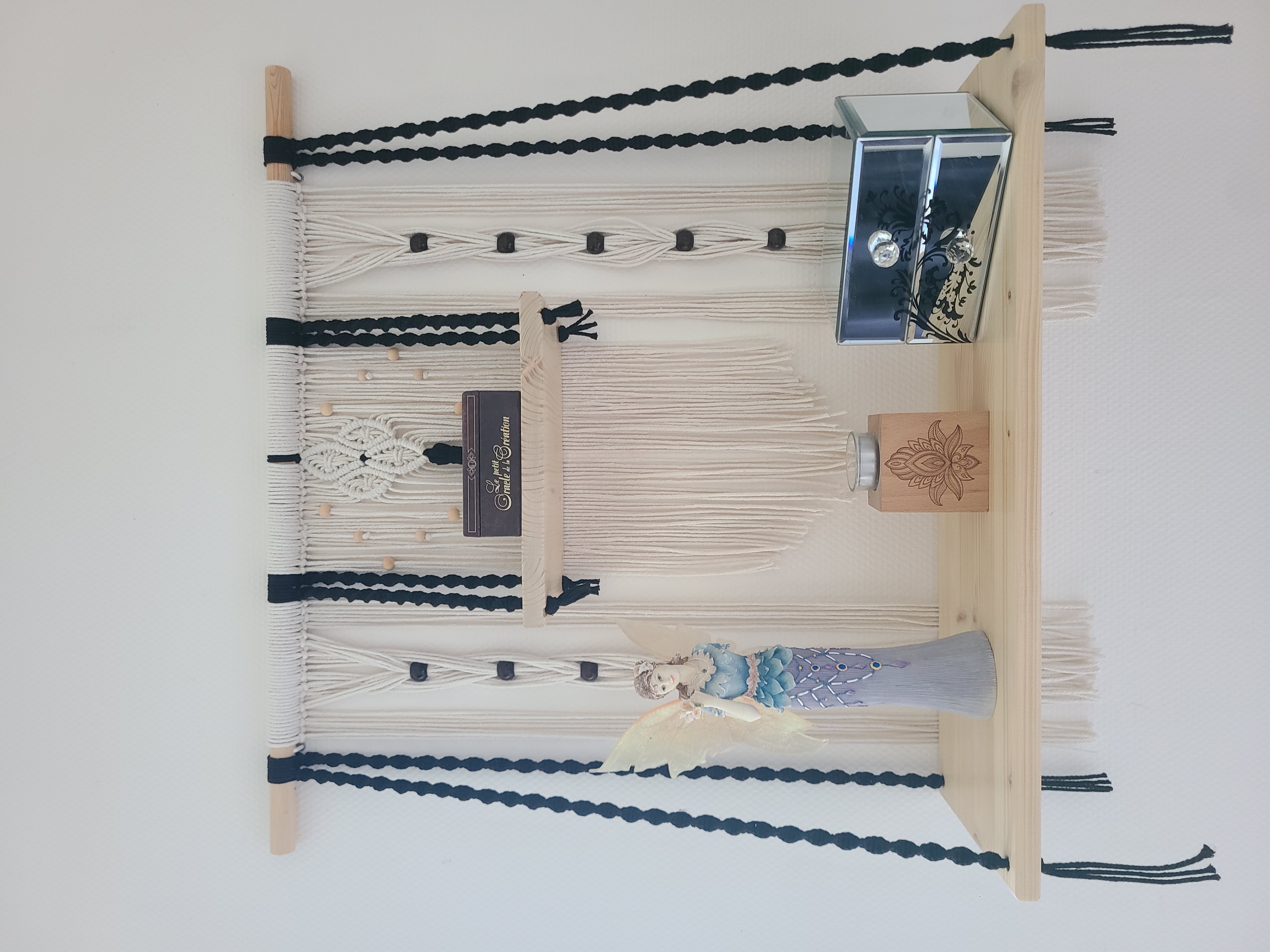 Etagère en macramé à double niveau