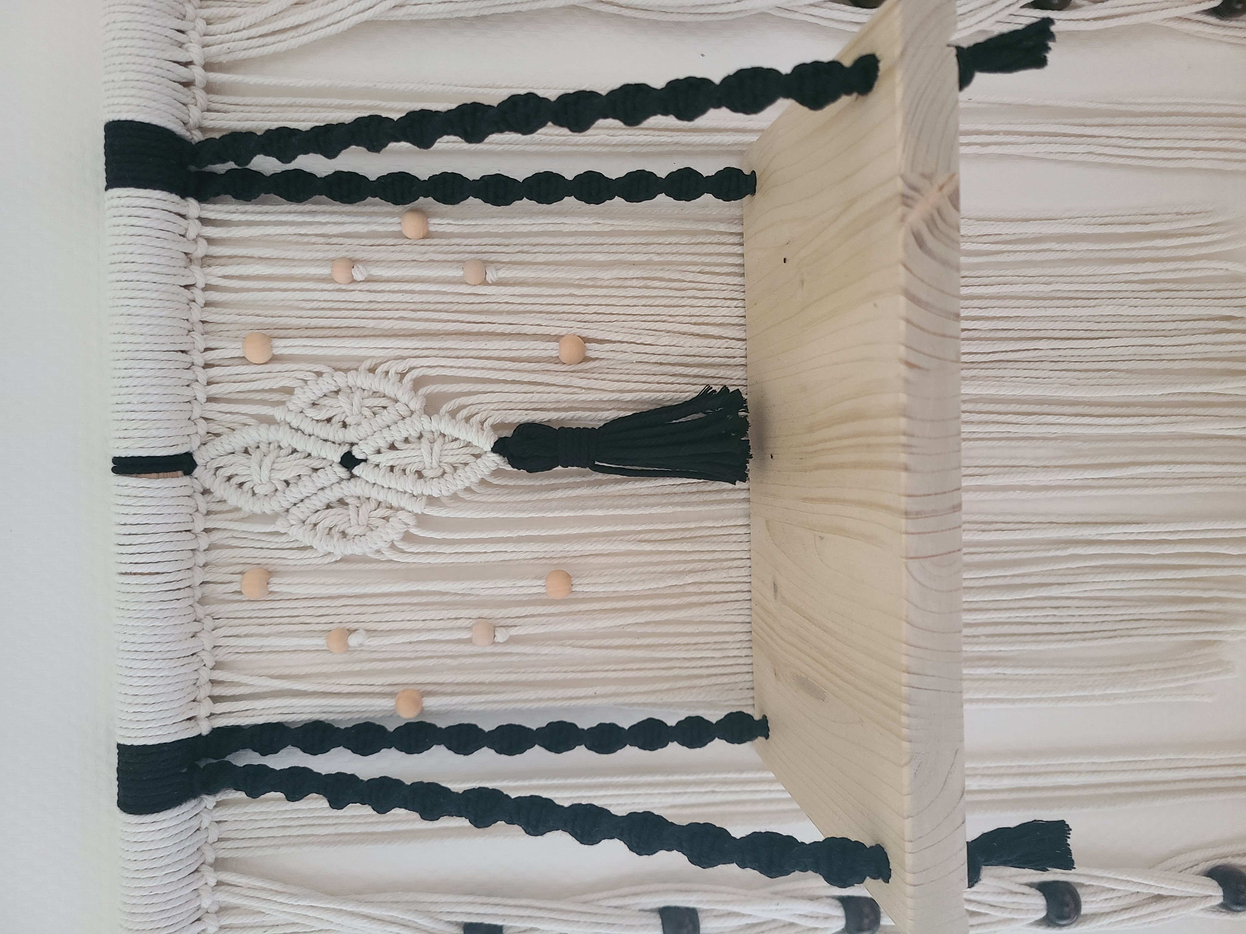 Etagère en macramé à double niveau