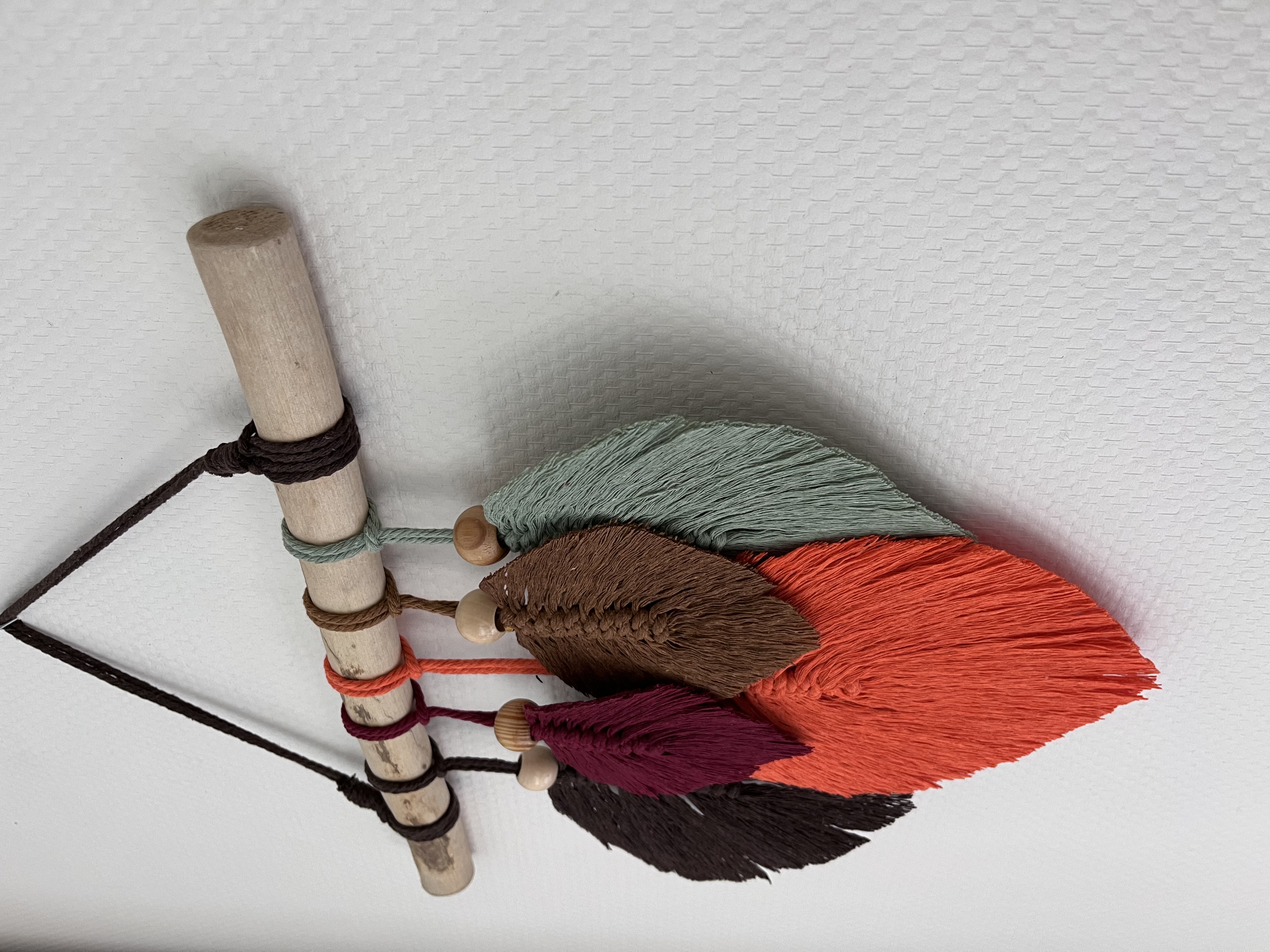 Décoration murale en macramé