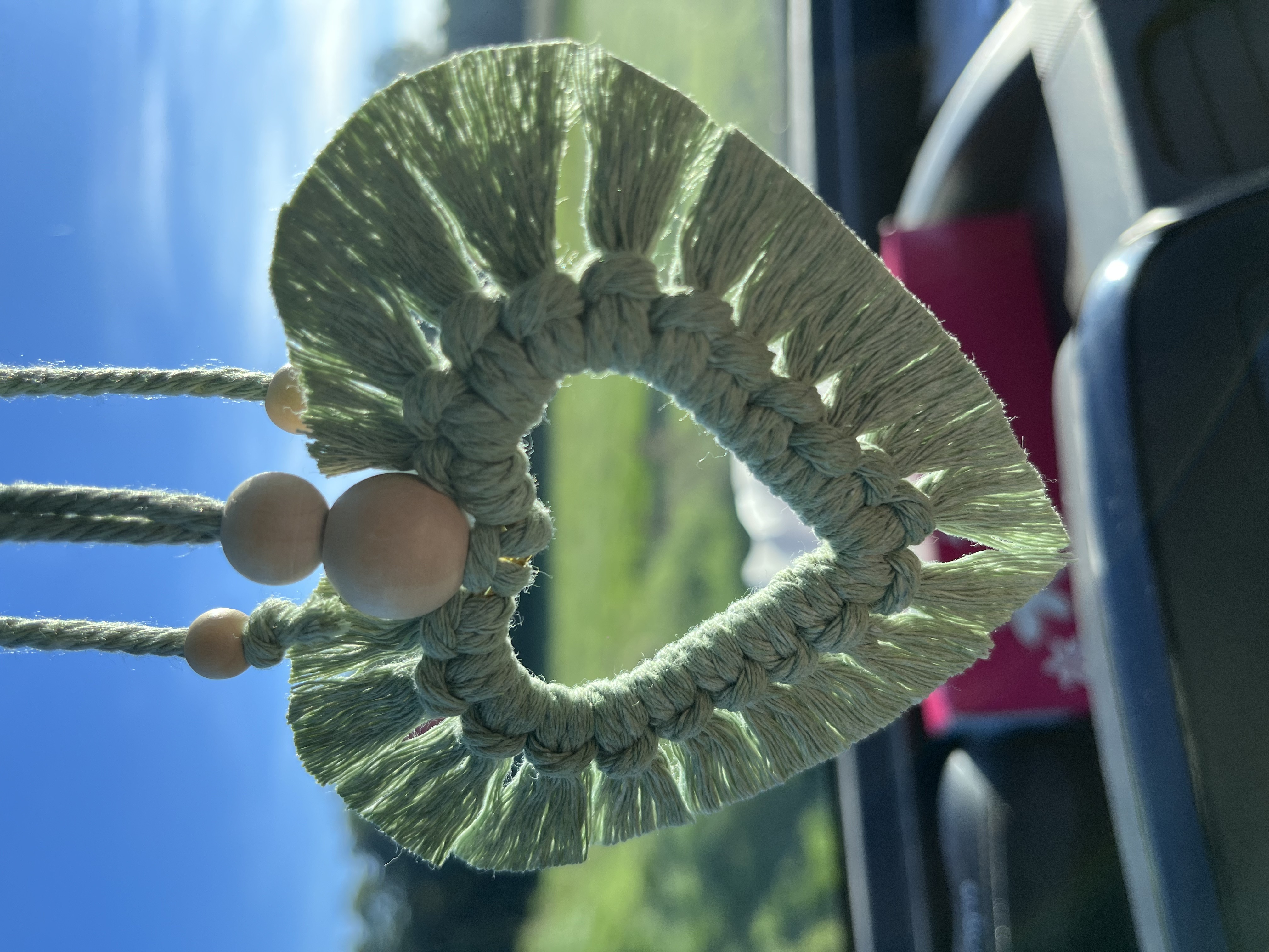 Pendentif pour rétroviseur en macramé Cœur