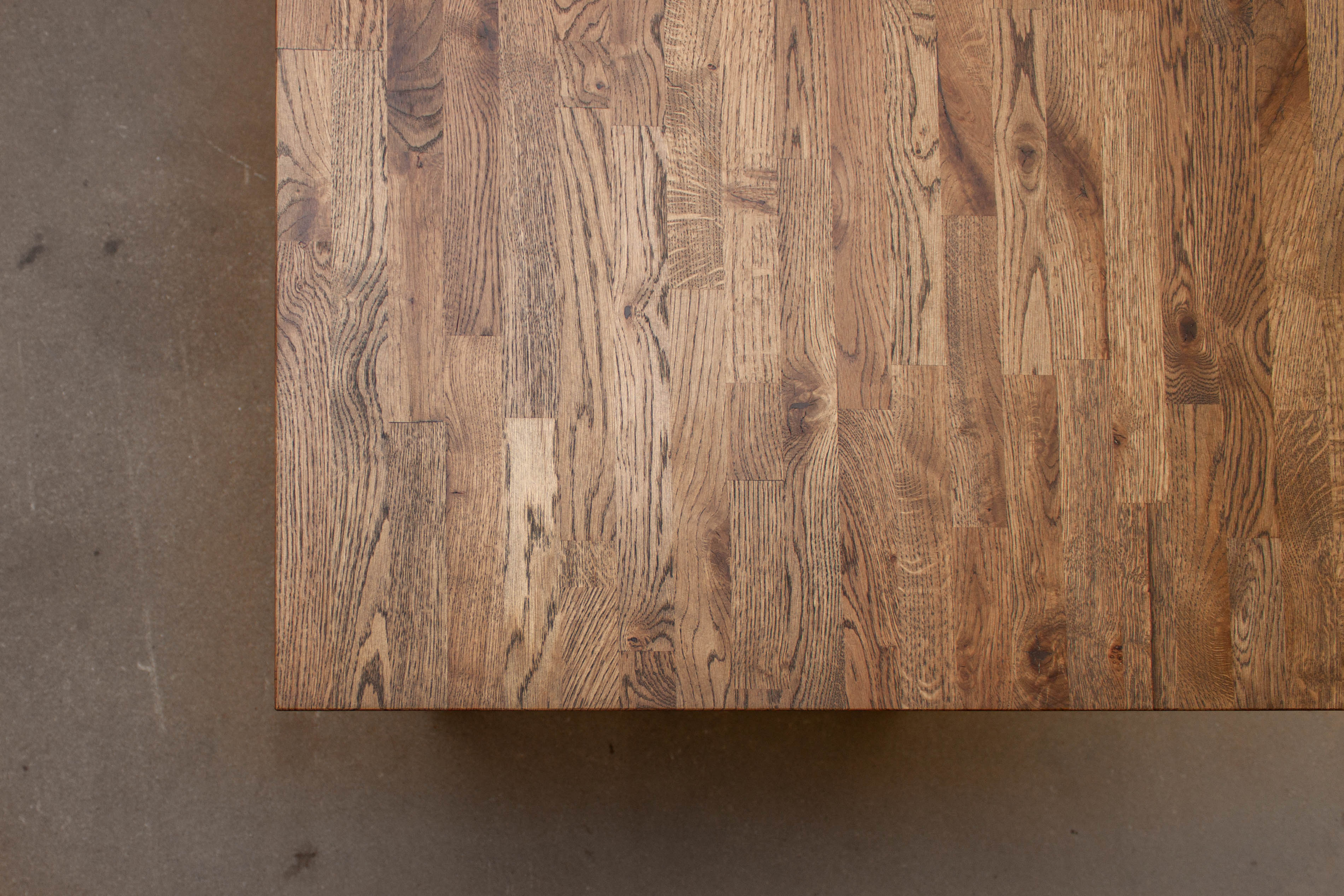 ĄŽUOLINIS DARBO STALAS