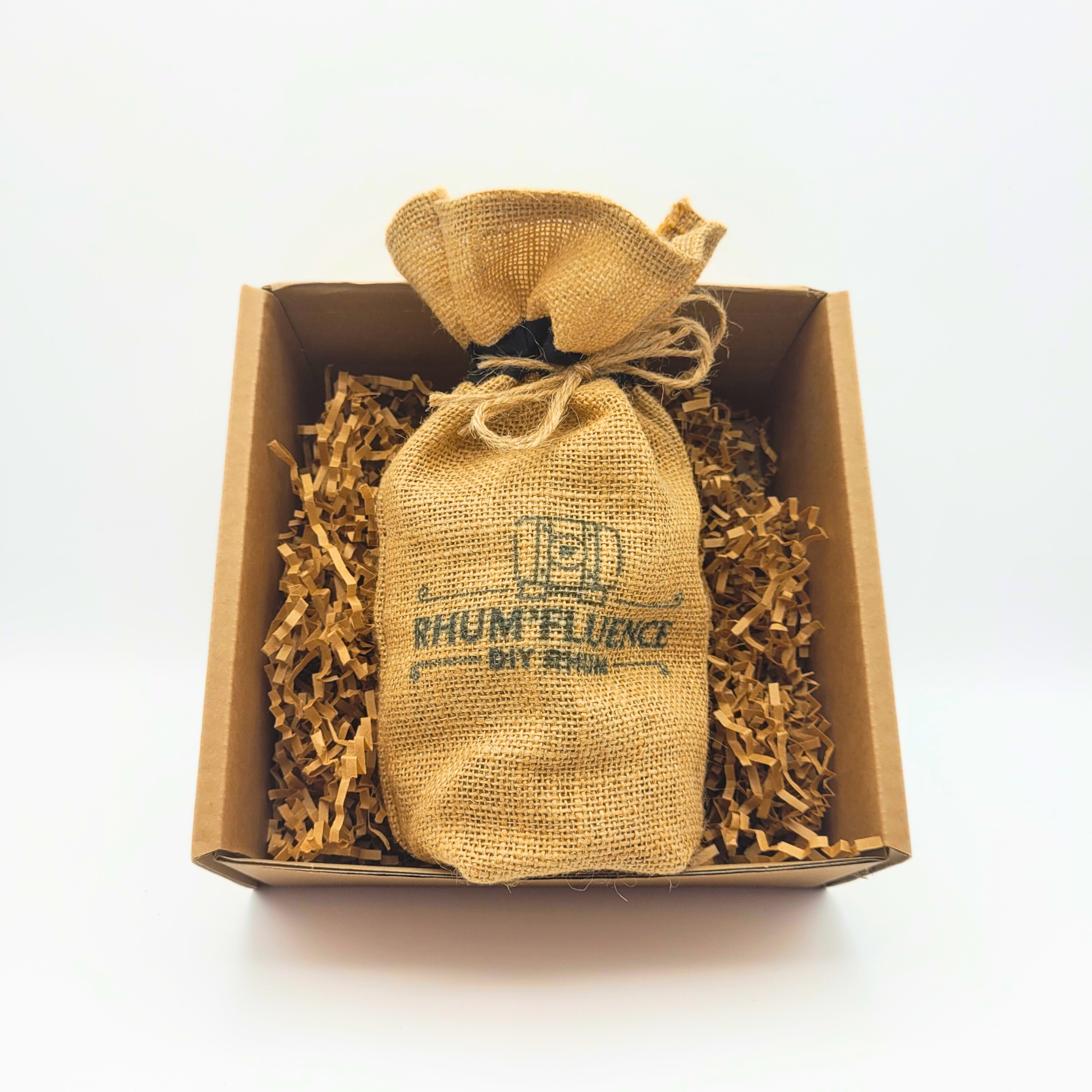 Pochette en toile de jute