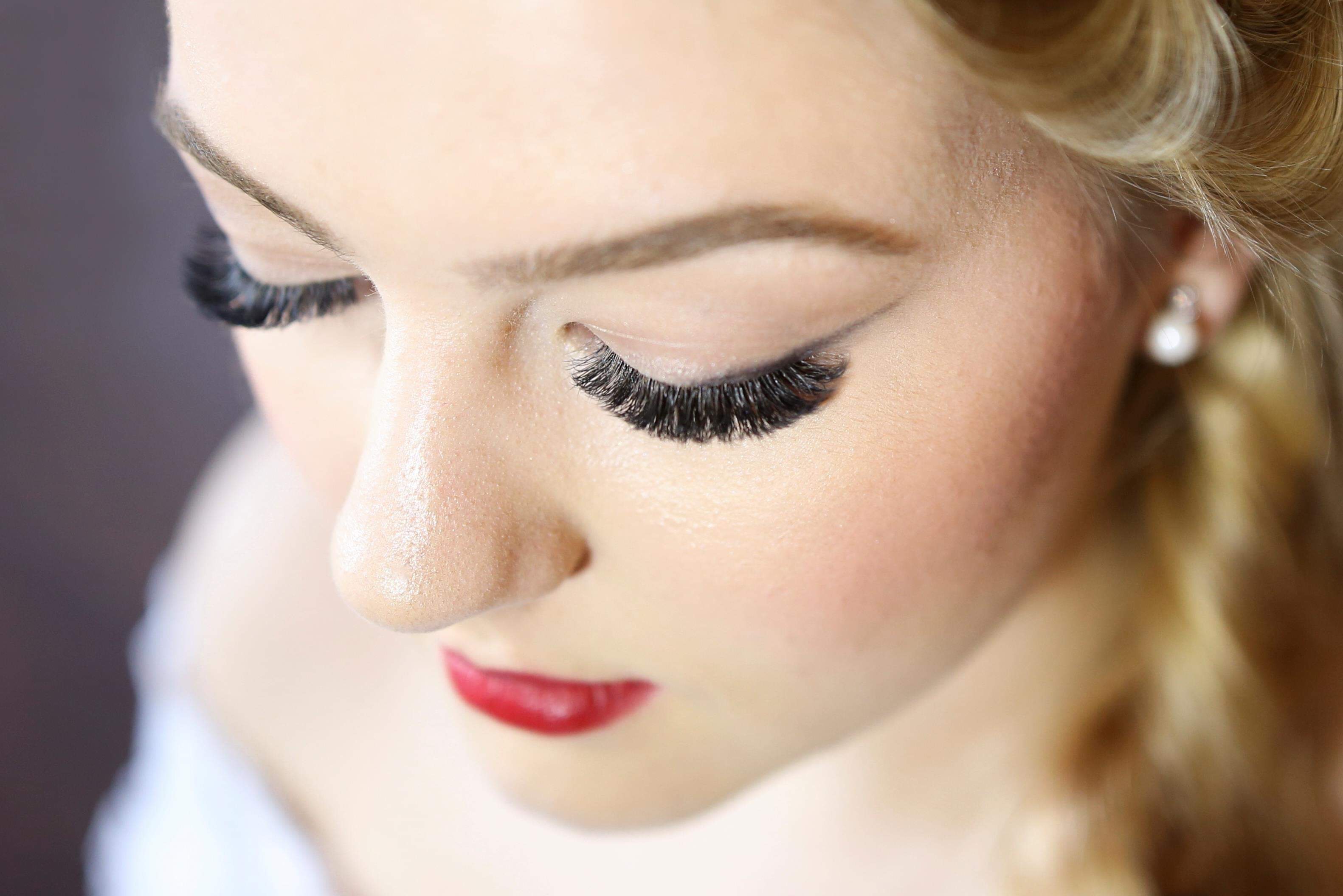 EYELASH EXTENSIONS RUSSIAN VOLUME TRAINING COURSE (ACCREDITED, FACE-TO-FACE)