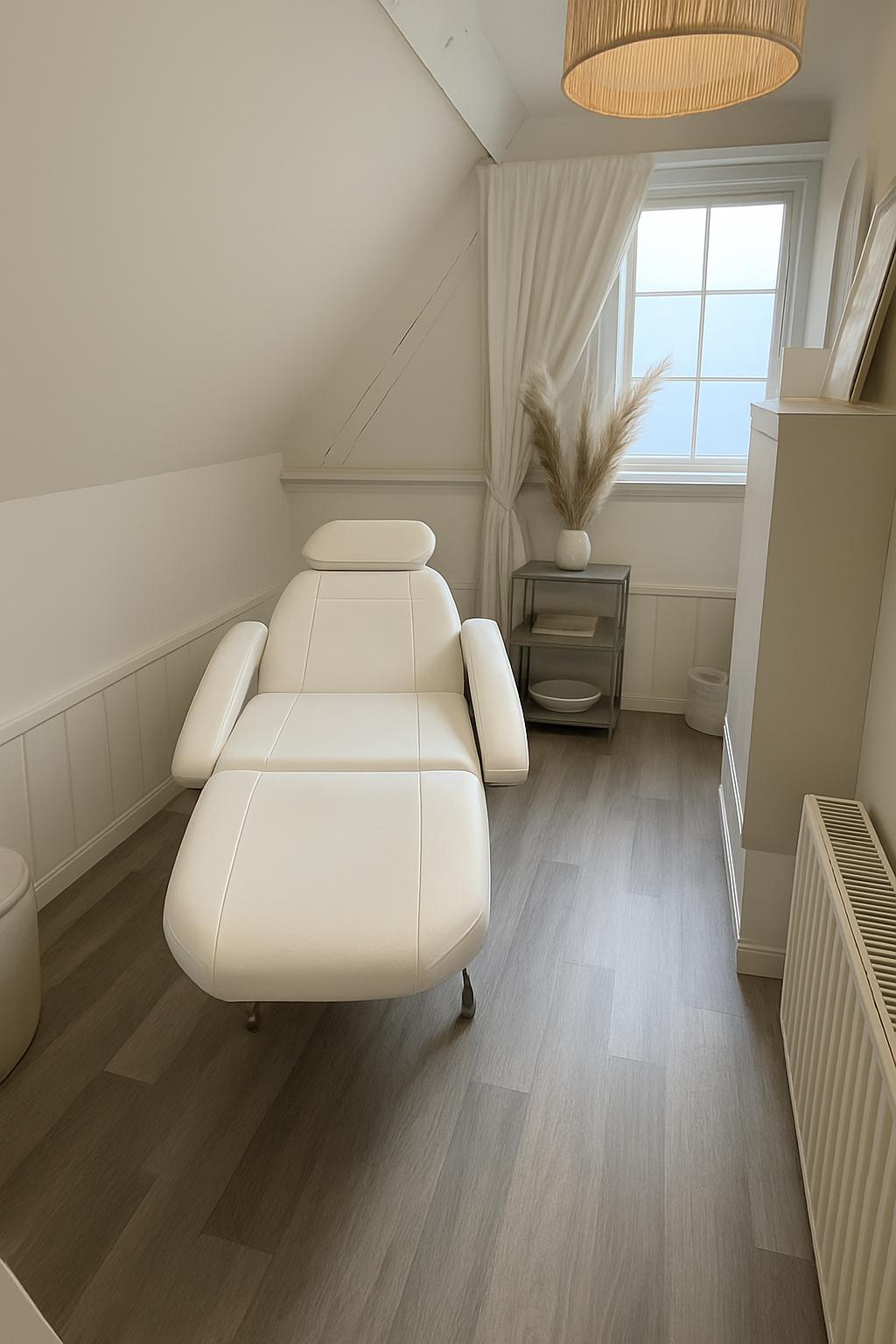 Book Eyelash appointment