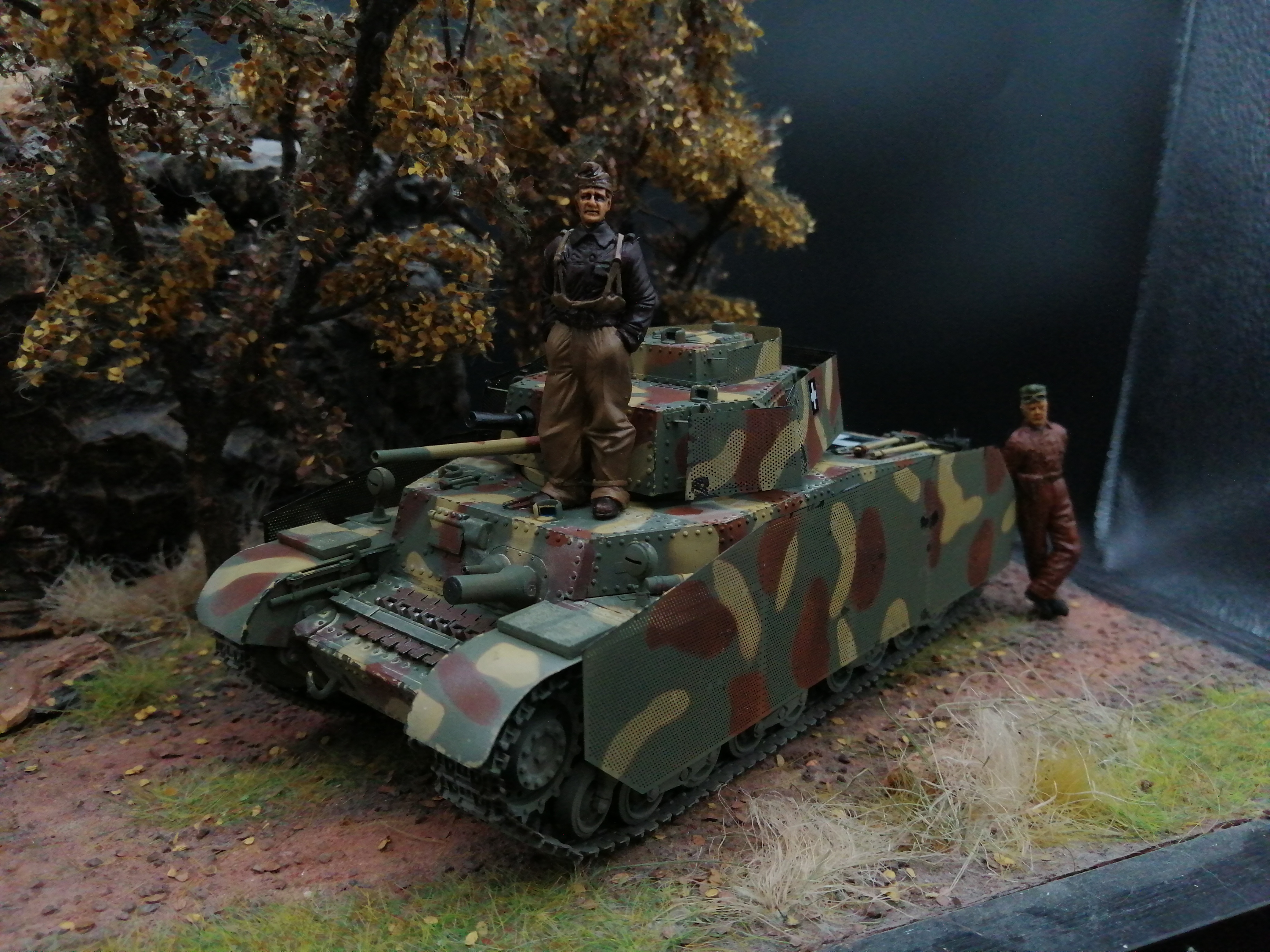 (Pre-Order) Bronco CB35120 Turan I Hungarian Medium Tank 40.M 1:35, Built & Painted