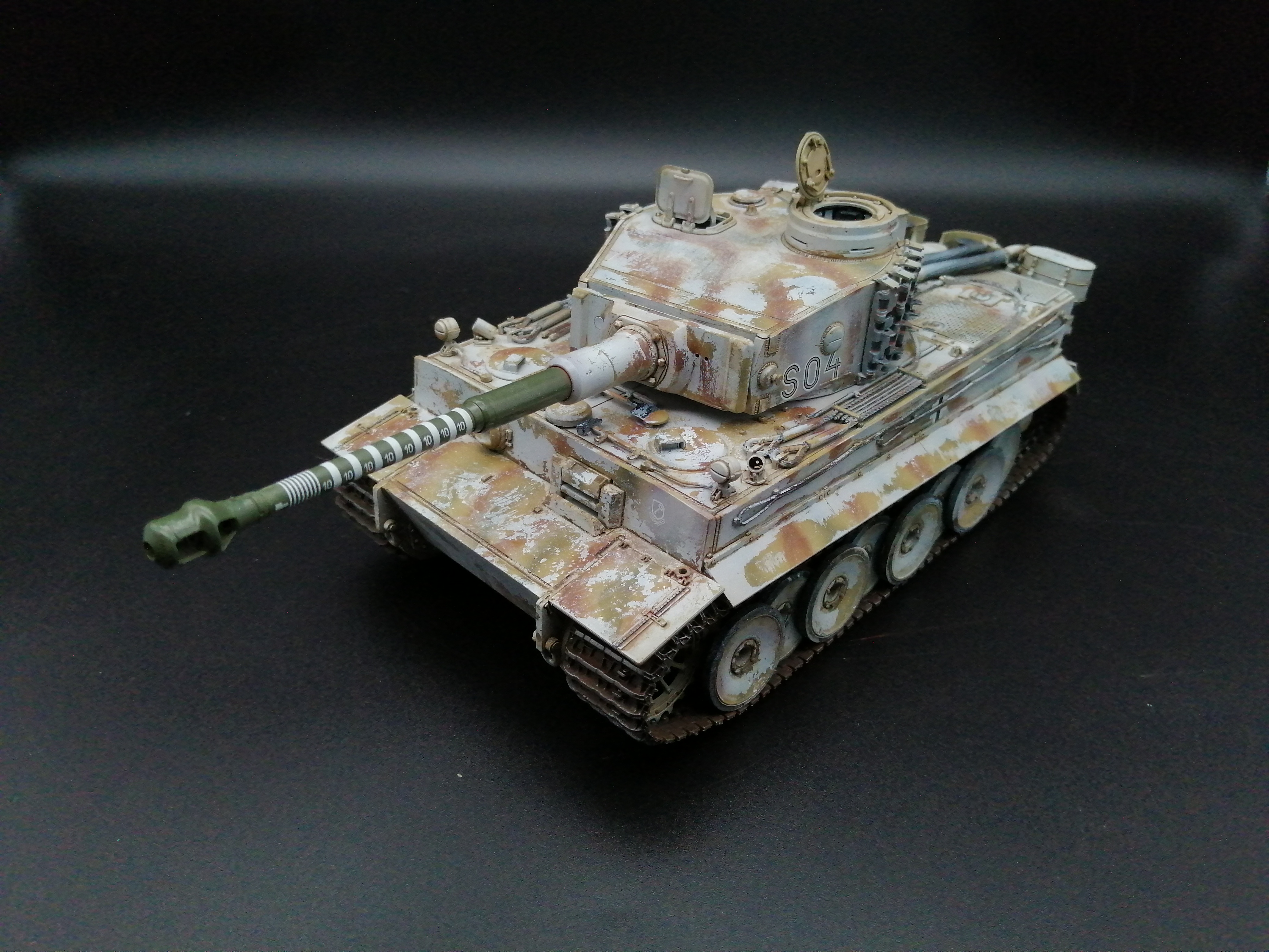(Pre-Order) Dragon 6730 Tiger I Early Production(Michael Wittmann) 1:35, Built & Painted