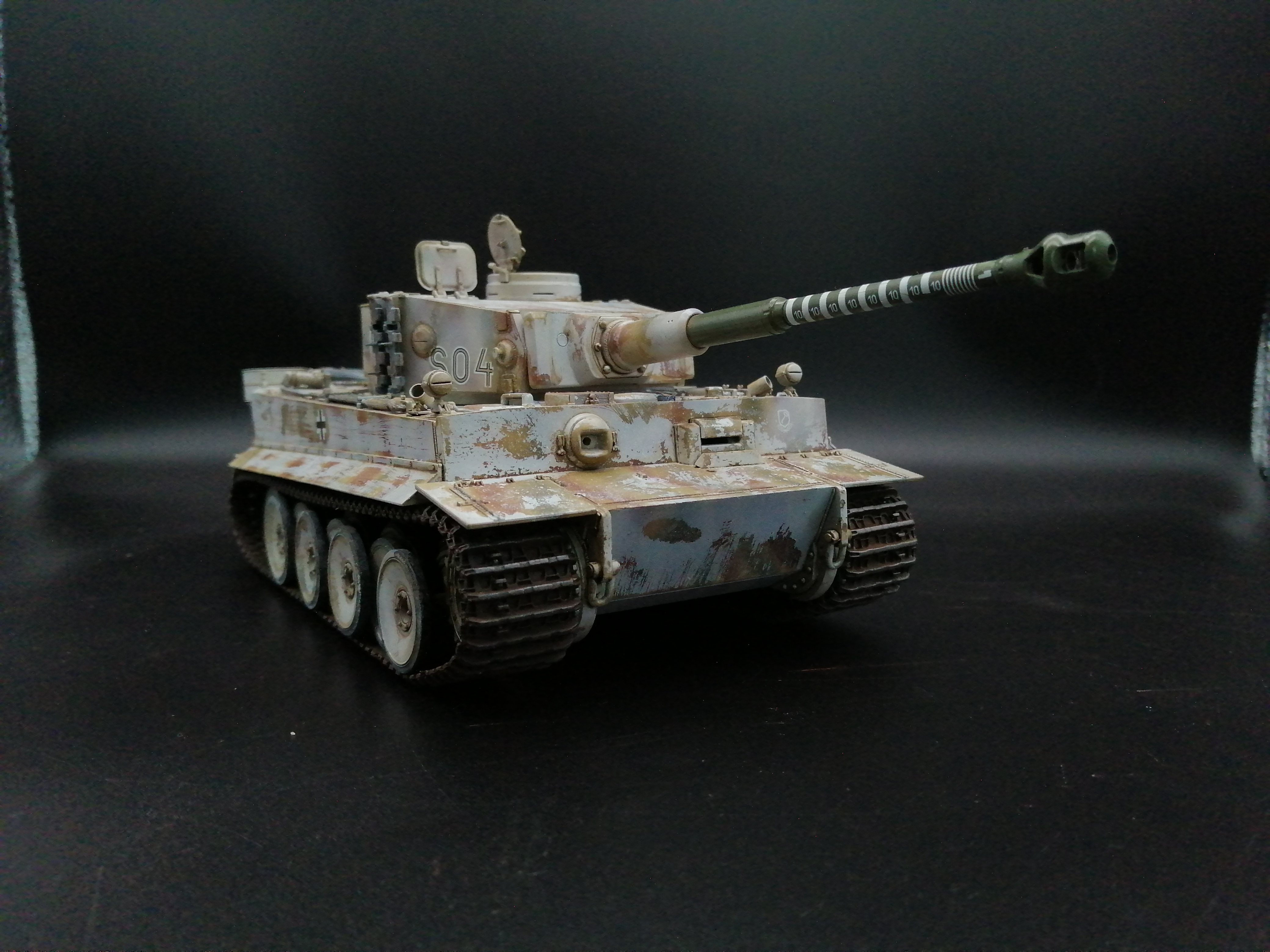 (Pre-Order) Dragon 6730 Tiger I Early Production(Michael Wittmann) 1:35, Built & Painted