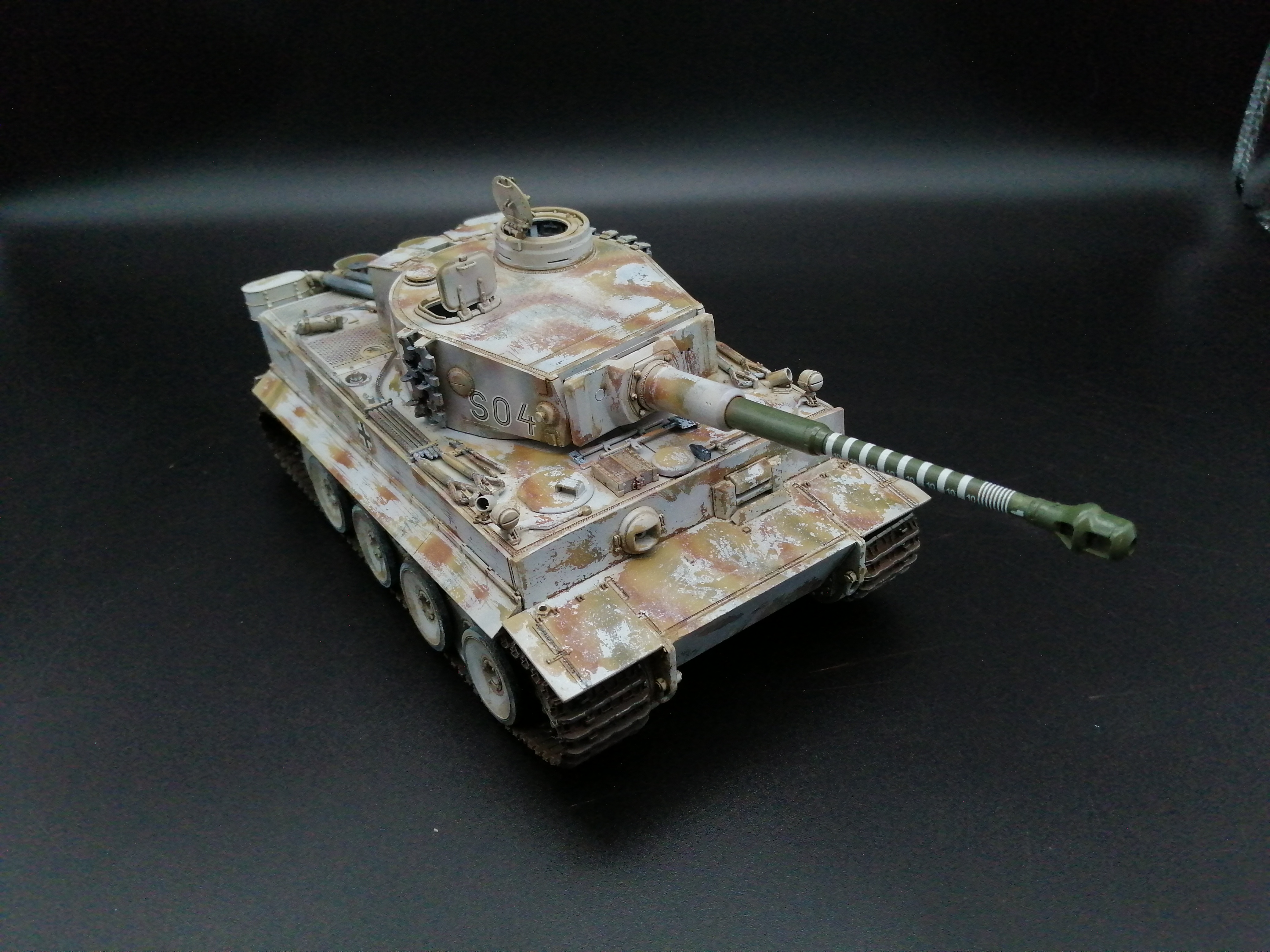 (Pre-Order) Dragon 6730 Tiger I Early Production(Michael Wittmann) 1:35, Built & Painted
