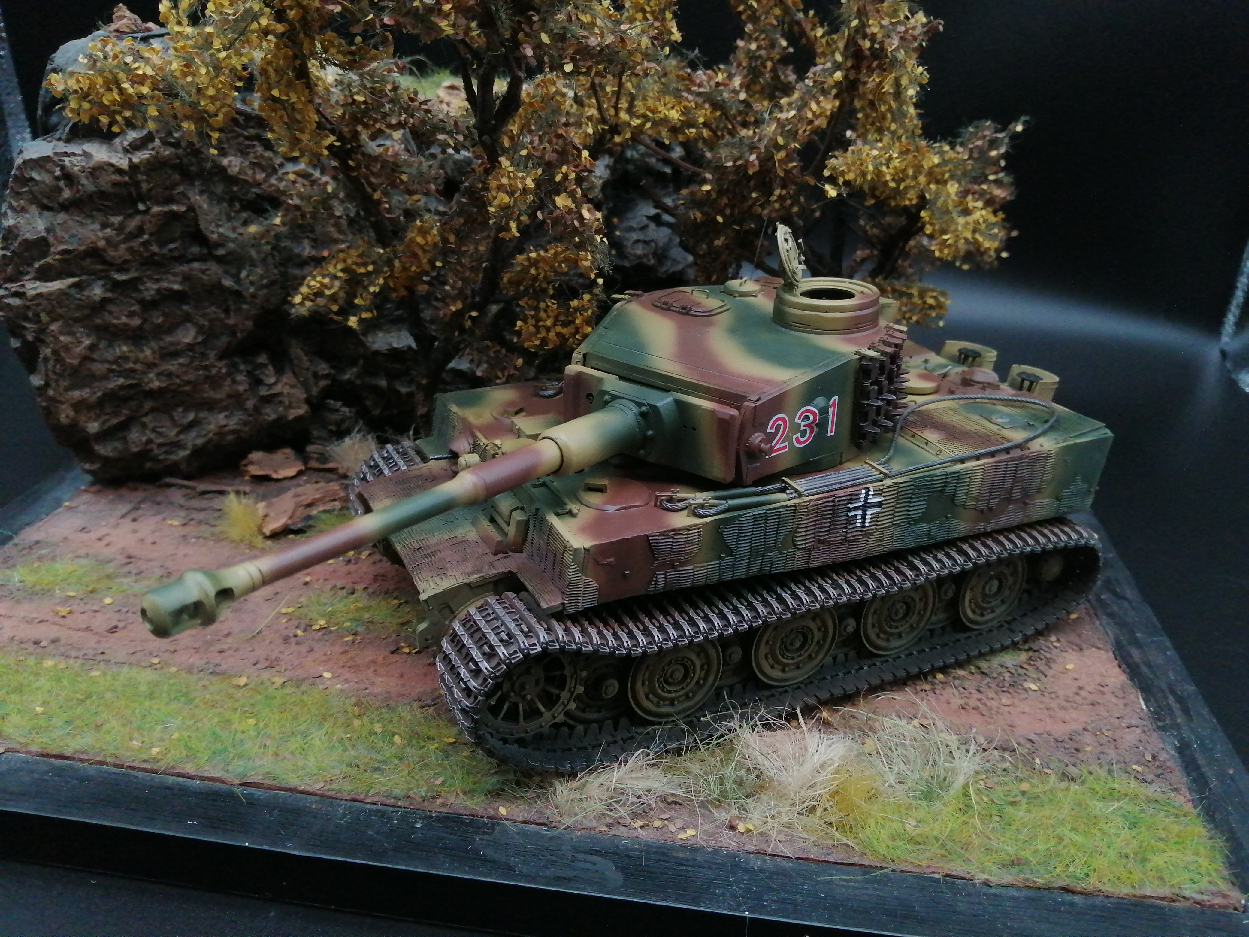 (Pre-Order)  Tamiya 35146 German Tiger I Tank Late Version 1:35, Built & Painted